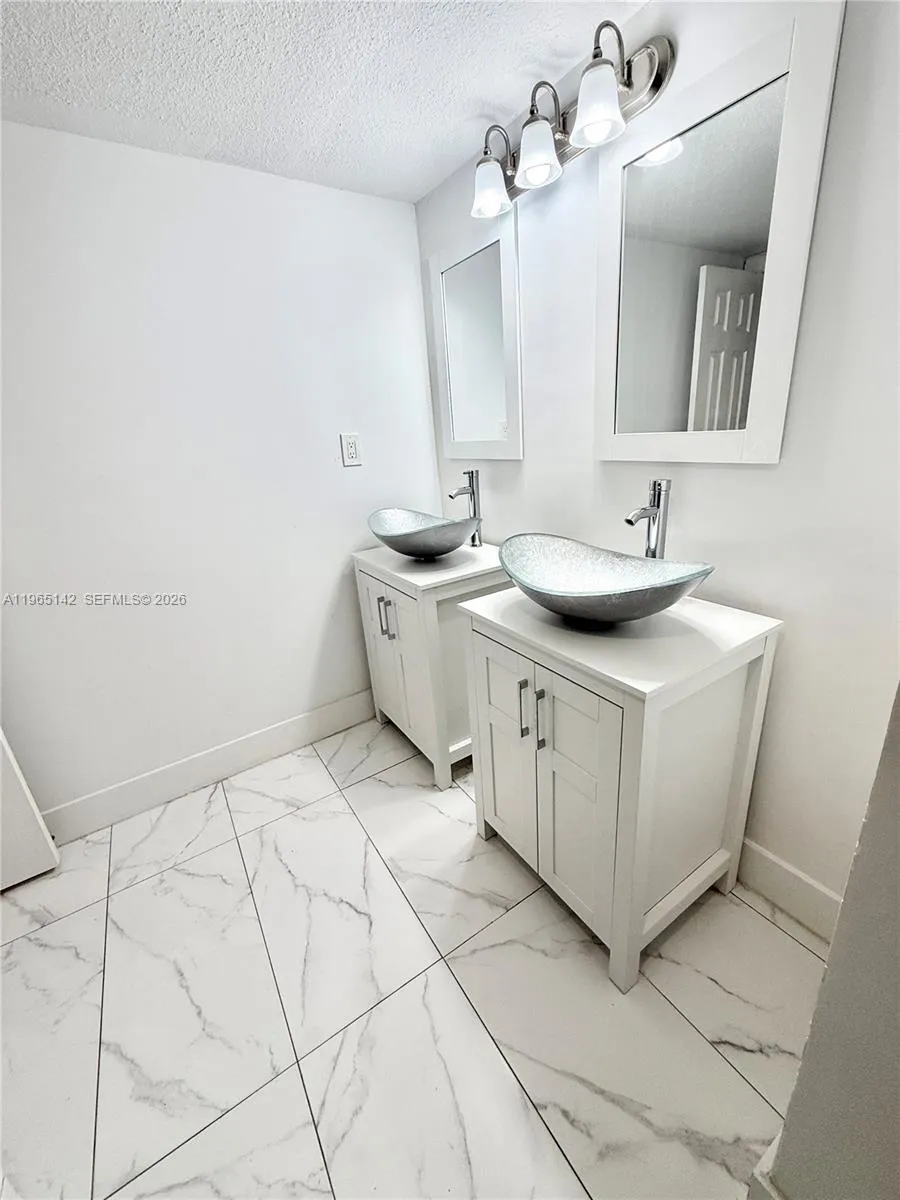 1621 Sw 117th Ave, Davie, Florida 33325, Davie, Florida 33325, 3 Bedrooms Bedrooms, ,2 BathroomsBathrooms,Residential Lease,For Rent,1621 Sw 117th Ave, Davie, Florida 33325,A11965142