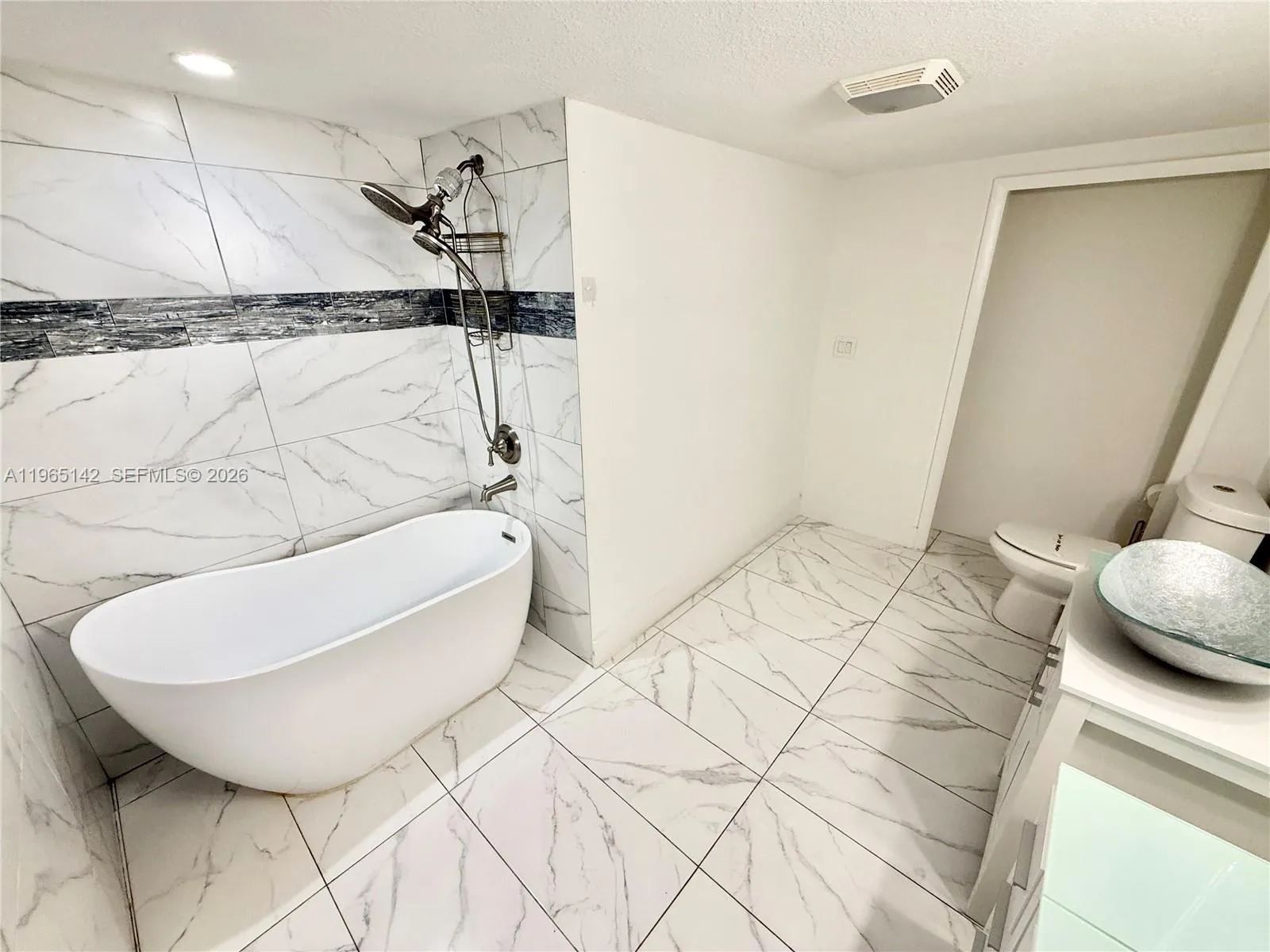 1621 Sw 117th Ave, Davie, Florida 33325, Davie, Florida 33325, 3 Bedrooms Bedrooms, ,2 BathroomsBathrooms,Residential Lease,For Rent,1621 Sw 117th Ave, Davie, Florida 33325,A11965142