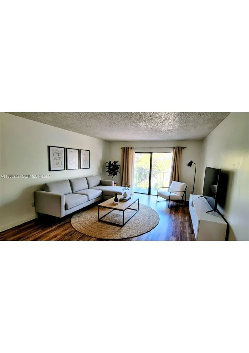 9301 Sw 92nd Ave A402, Miami, Florida 33176, Miami, Florida 33176, 1 Bedroom Bedrooms, ,1 BathroomBathrooms,Residential Lease,For Rent,9301 Sw 92nd Ave A402, Miami, Florida 33176,A11958282