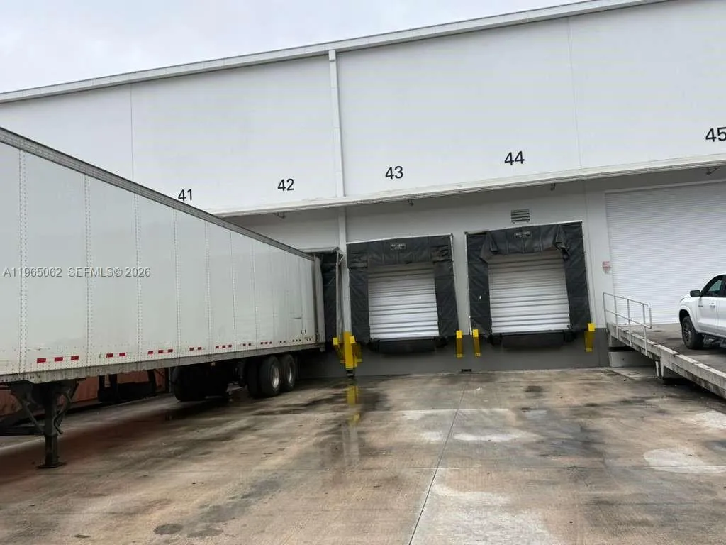 11401 Nw 134th St 104-106, Medley, Florida 33178, Medley, Florida 33178, ,Commercial Lease,For Rent,11401 Nw 134th St 104-106, Medley, Florida 33178,A11965062