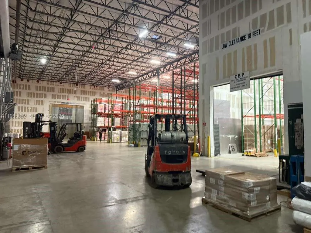 11401 Nw 134th St 104-106, Medley, Florida 33178, Medley, Florida 33178, ,Commercial Lease,For Rent,11401 Nw 134th St 104-106, Medley, Florida 33178,A11965062