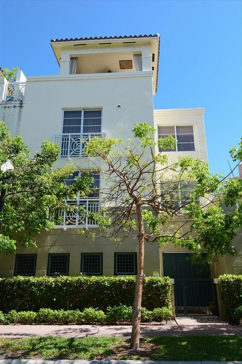 145 Jefferson Ave 419, Miami Beach, Florida 33139, Miami Beach, Florida 33139, 4 Bedrooms Bedrooms, ,3 BathroomsBathrooms,Residential,For Sale,145 Jefferson Ave 419, Miami Beach, Florida 33139,A11965203