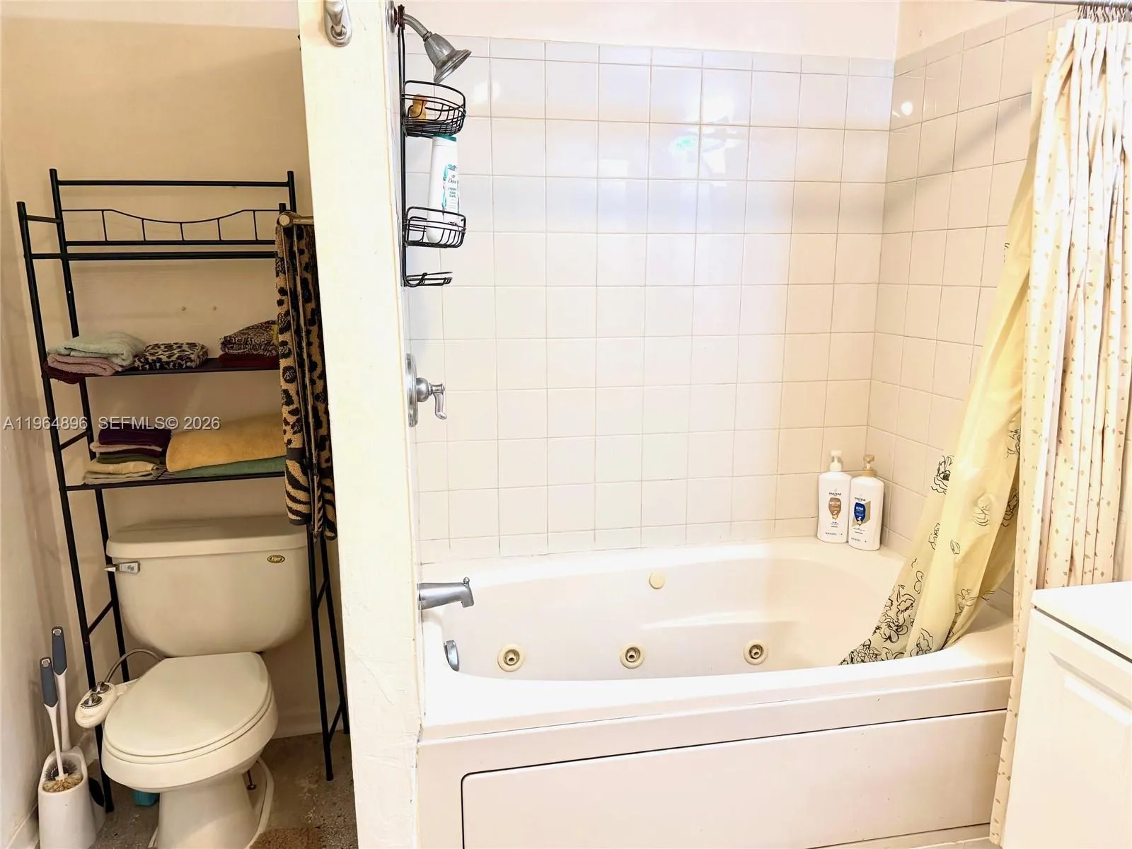 295 Sw 9th St, Dania Beach, Florida 33004, Dania Beach, Florida 33004, 3 Bedrooms Bedrooms, ,2 BathroomsBathrooms,Residential,For Sale,295 Sw 9th St, Dania Beach, Florida 33004,A11964896