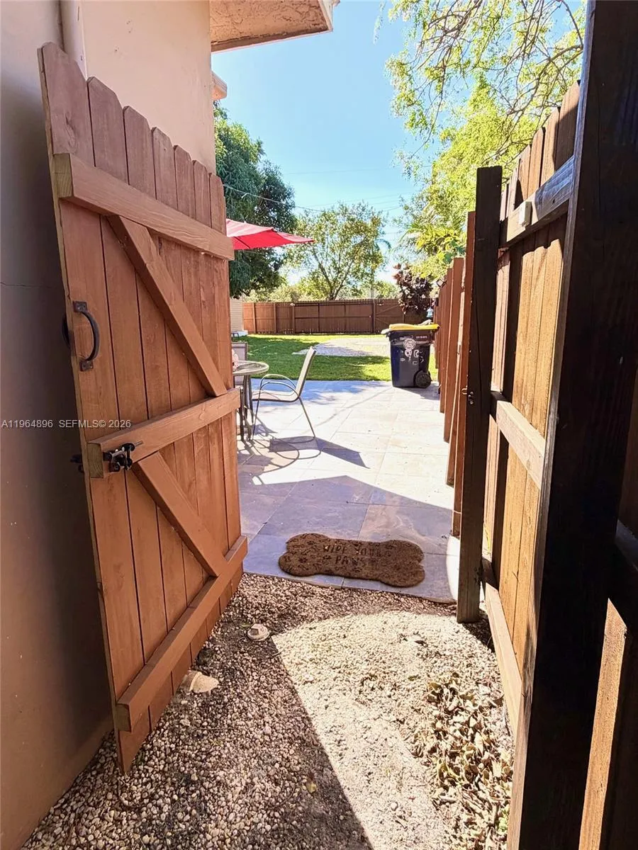 295 Sw 9th St, Dania Beach, Florida 33004, Dania Beach, Florida 33004, 3 Bedrooms Bedrooms, ,2 BathroomsBathrooms,Residential,For Sale,295 Sw 9th St, Dania Beach, Florida 33004,A11964896