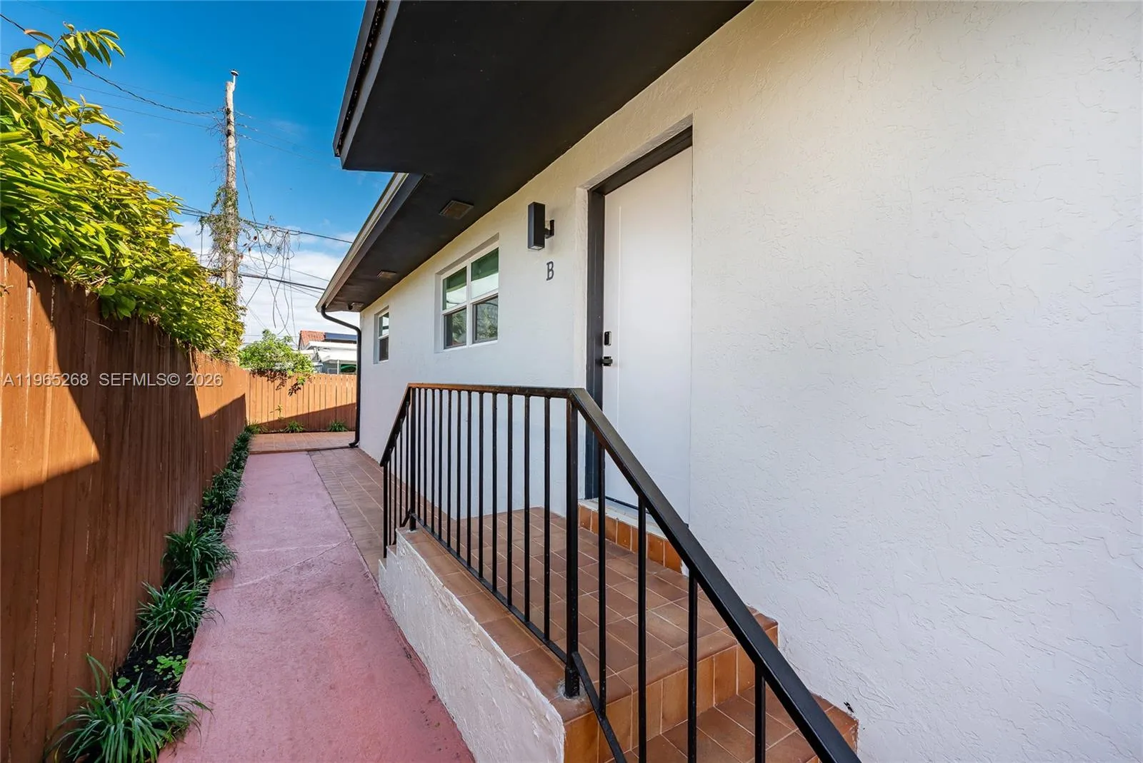 3321 Nw 19th Ter B, Miami, Florida 33125, Miami, Florida 33125, 3 Bedrooms Bedrooms, ,2 BathroomsBathrooms,Residential Lease,For Rent,3321 Nw 19th Ter B, Miami, Florida 33125,A11965268
