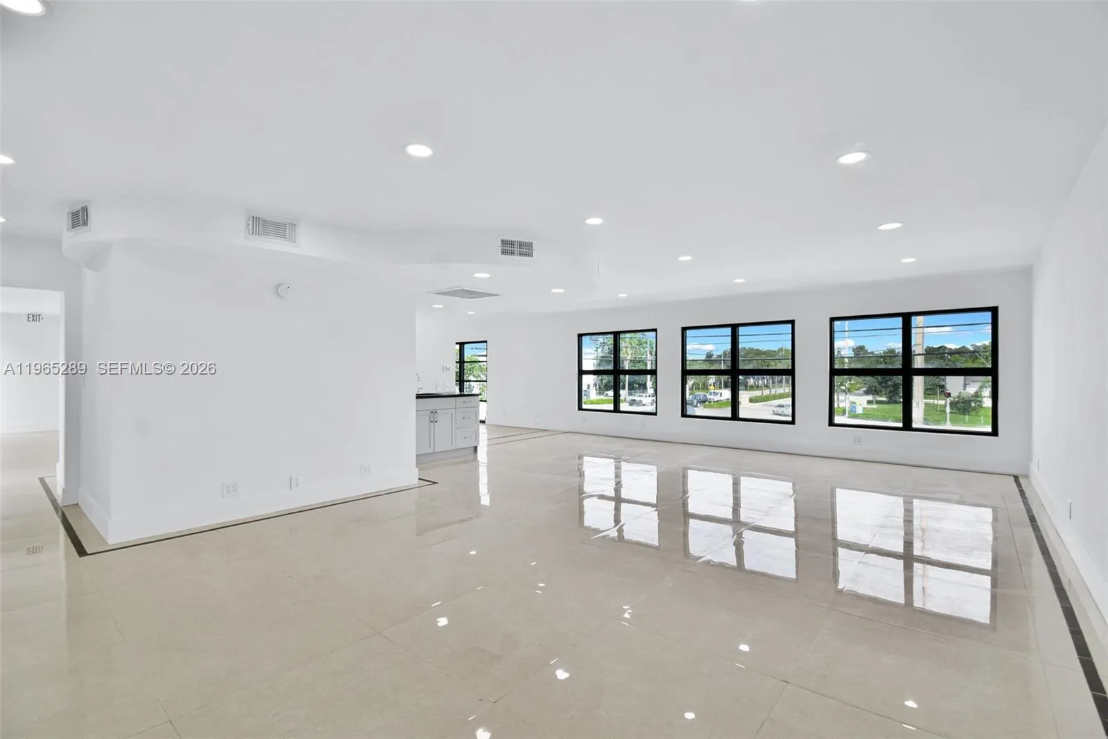 2990 Griffin Rd 203, Dania Beach, Florida 33312, Dania Beach, Florida 33312, ,Commercial Lease,For Rent,2990 Griffin Rd 203, Dania Beach, Florida 33312,A11965289