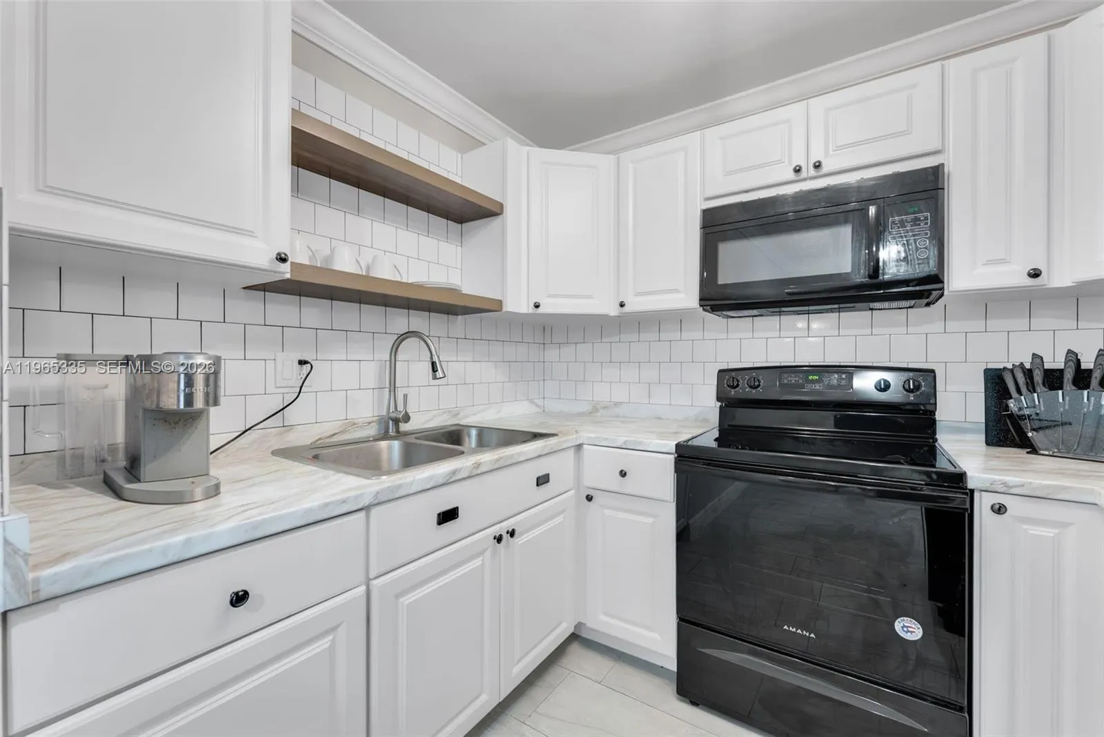 30 E 39th St 214, Hialeah, Florida 33013, Hialeah, Florida 33013, 2 Bedrooms Bedrooms, ,2 BathroomsBathrooms,Residential,For Sale,30 E 39th St 214, Hialeah, Florida 33013,A11965335