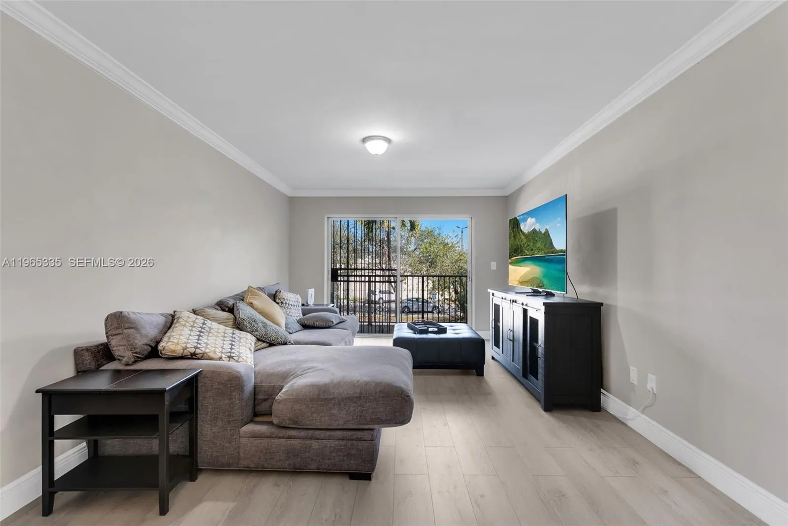30 E 39th St 214, Hialeah, Florida 33013, Hialeah, Florida 33013, 2 Bedrooms Bedrooms, ,2 BathroomsBathrooms,Residential,For Sale,30 E 39th St 214, Hialeah, Florida 33013,A11965335
