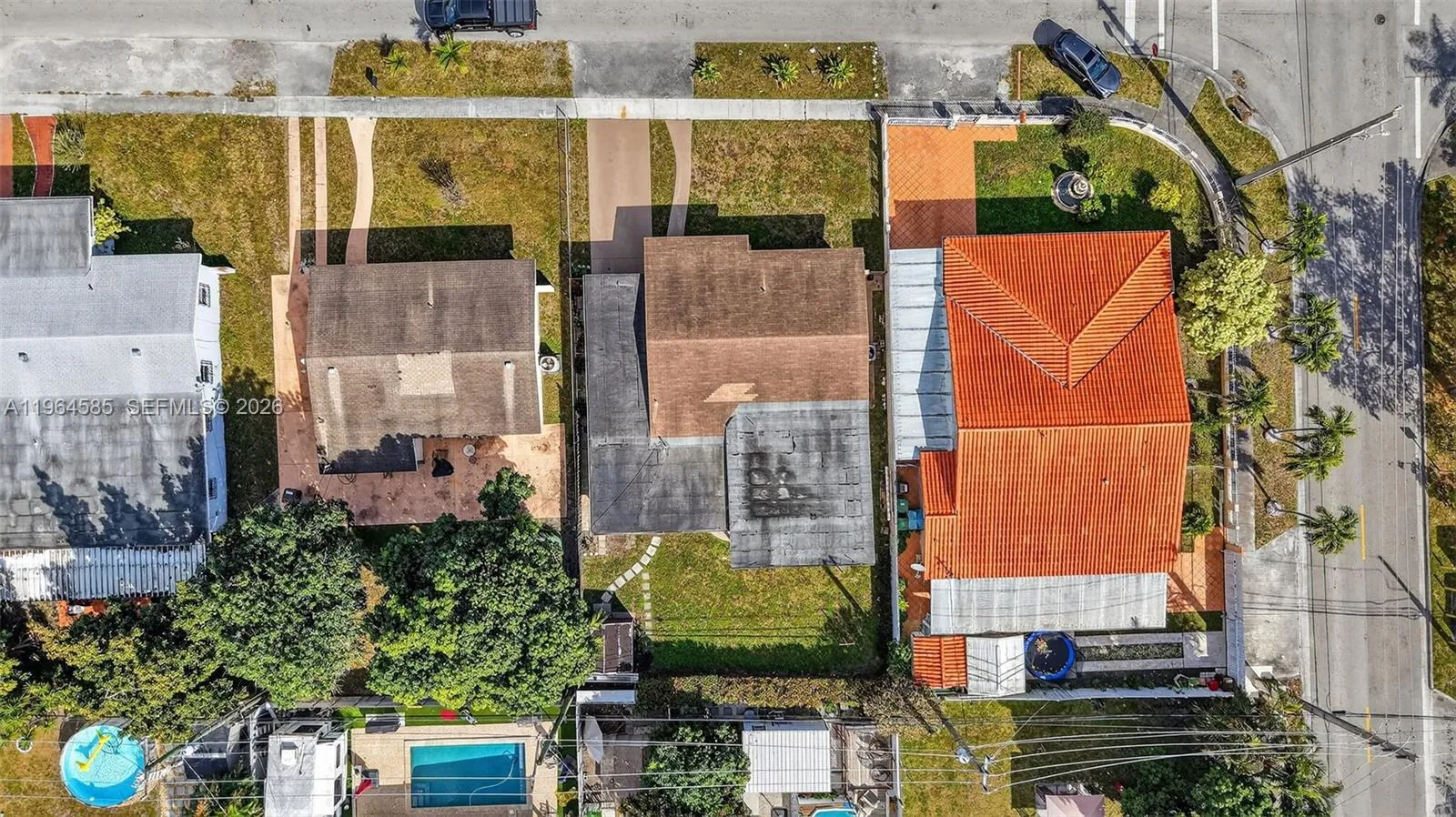 1010 W 33rd Pl, Hialeah, Florida 33012, Hialeah, Florida 33012, 4 Bedrooms Bedrooms, ,2 BathroomsBathrooms,Residential,For Sale,1010 W 33rd Pl, Hialeah, Florida 33012,A11964585