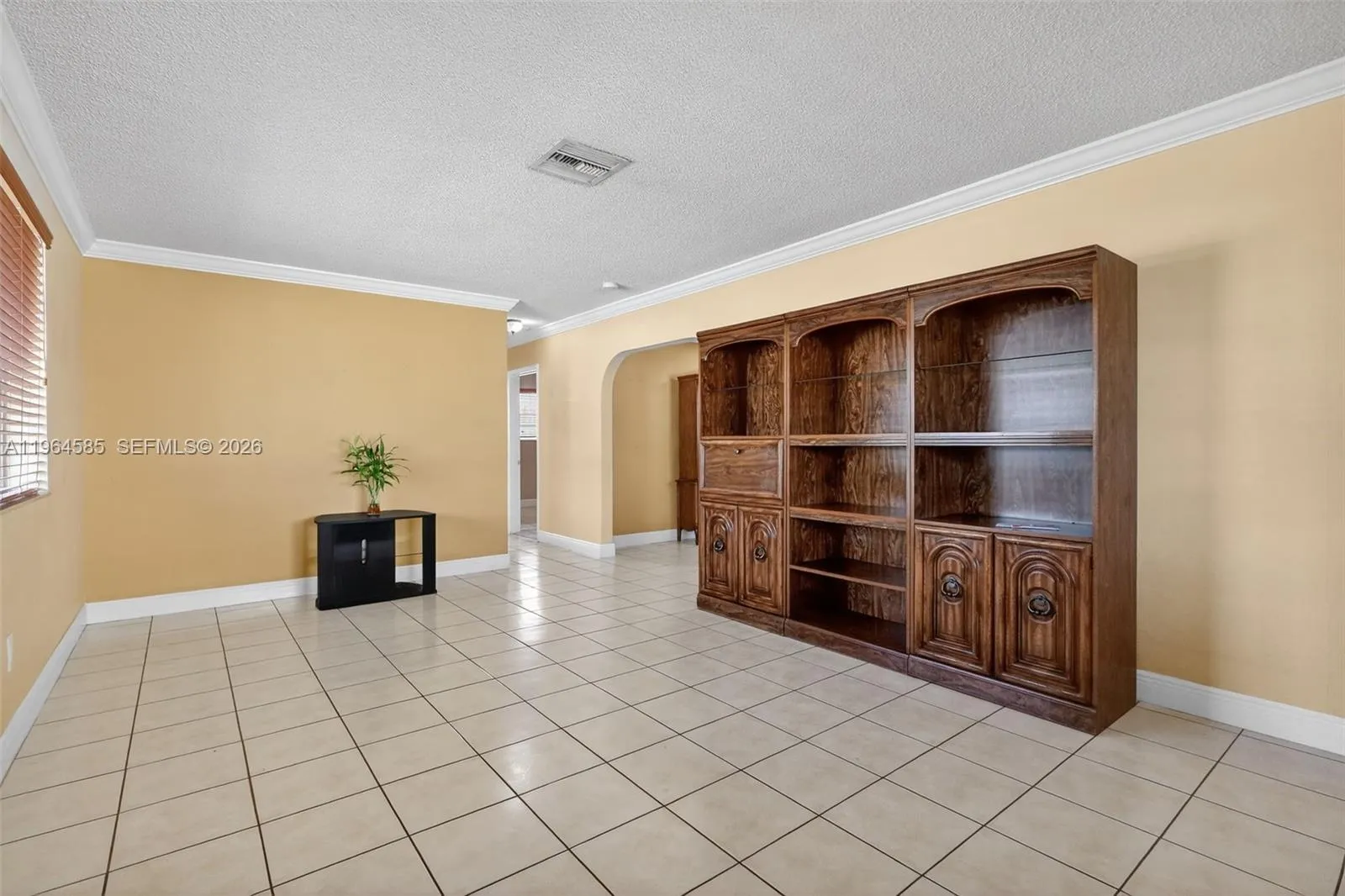 1010 W 33rd Pl, Hialeah, Florida 33012, Hialeah, Florida 33012, 4 Bedrooms Bedrooms, ,2 BathroomsBathrooms,Residential,For Sale,1010 W 33rd Pl, Hialeah, Florida 33012,A11964585