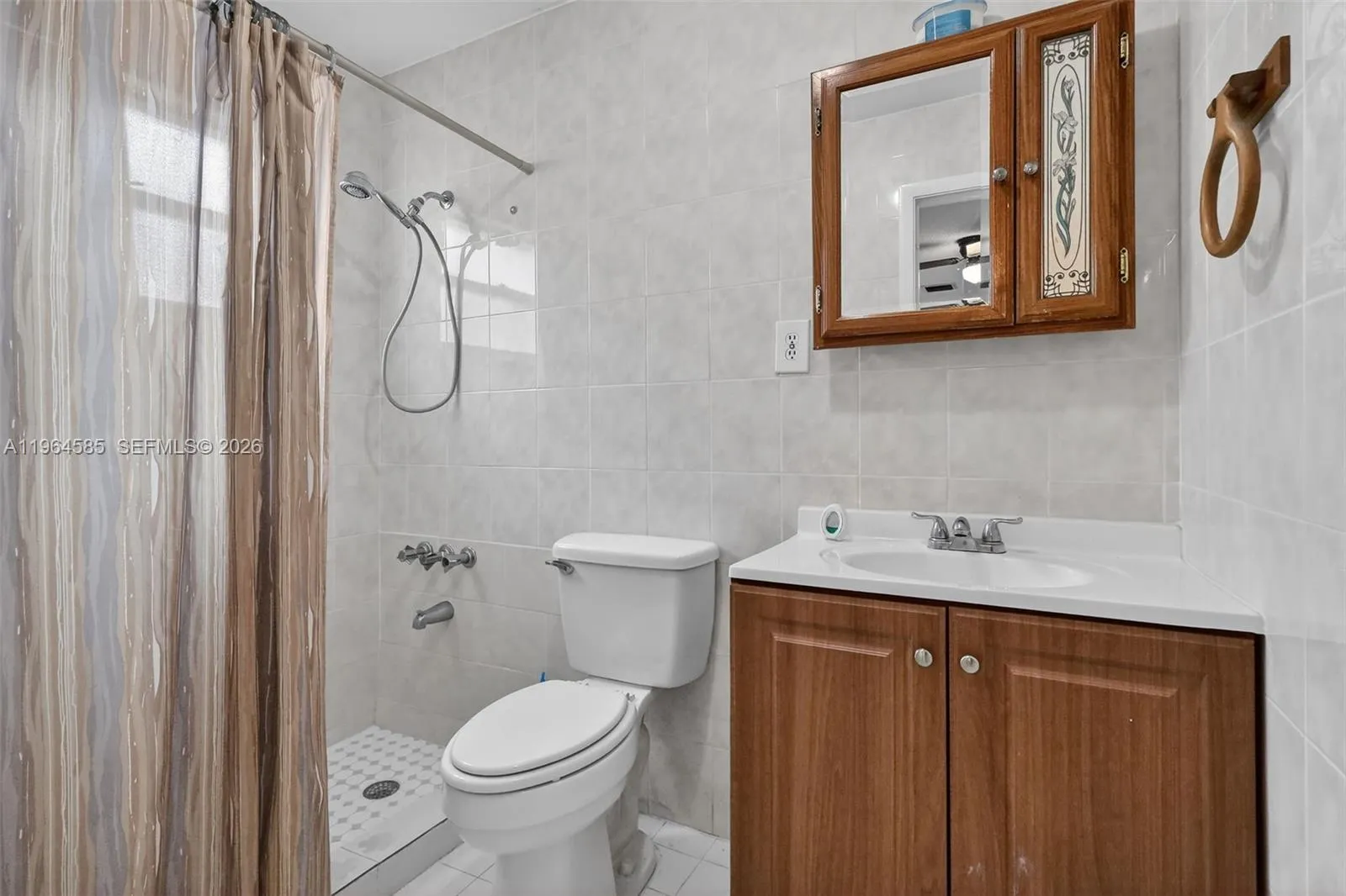 1010 W 33rd Pl, Hialeah, Florida 33012, Hialeah, Florida 33012, 4 Bedrooms Bedrooms, ,2 BathroomsBathrooms,Residential,For Sale,1010 W 33rd Pl, Hialeah, Florida 33012,A11964585