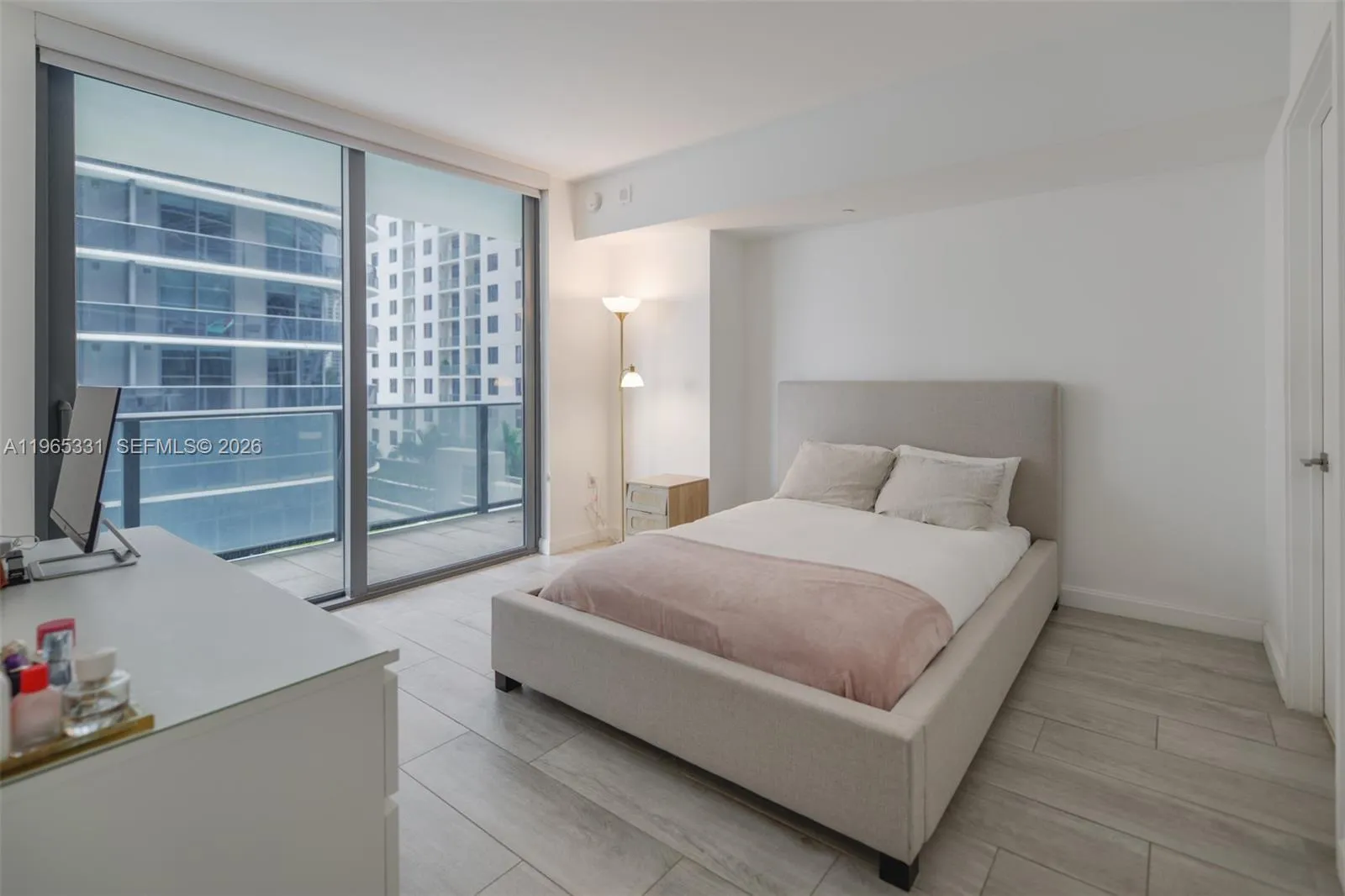 45 Sw 9th St 1107, Miami, Florida 33130, Miami, Florida 33130, 1 Bedroom Bedrooms, ,1 BathroomBathrooms,Residential Lease,For Rent,45 Sw 9th St 1107, Miami, Florida 33130,A11965331