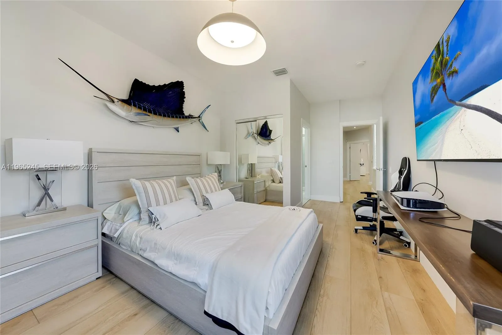 1366 W Harbor Vw W, Hollywood, Florida 33019, Hollywood, Florida 33019, 3 Bedrooms Bedrooms, ,3 BathroomsBathrooms,Residential,For Sale,1366 W Harbor Vw W, Hollywood, Florida 33019,A11965245