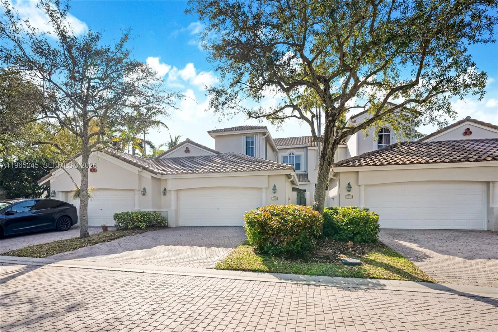 1366 W Harbor Vw W, Hollywood, Florida 33019, Hollywood, Florida 33019, 3 Bedrooms Bedrooms, ,3 BathroomsBathrooms,Residential,For Sale,1366 W Harbor Vw W, Hollywood, Florida 33019,A11965245