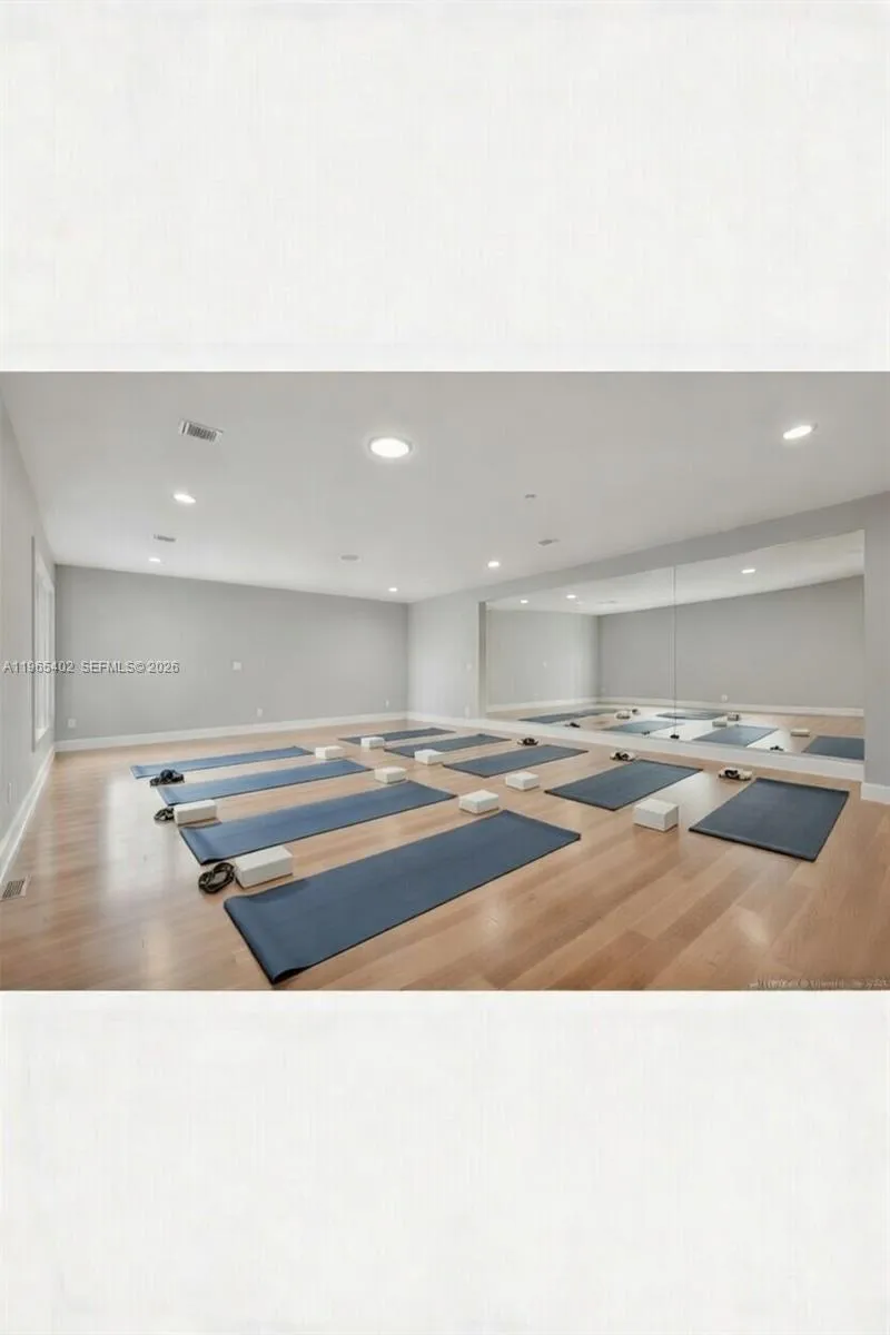 5601 Collins Ave Cu-9, Miami Beach, Florida 33140, Miami Beach, Florida 33140, ,Commercial Lease,For Rent,5601 Collins Ave Cu-9, Miami Beach, Florida 33140,A11965402