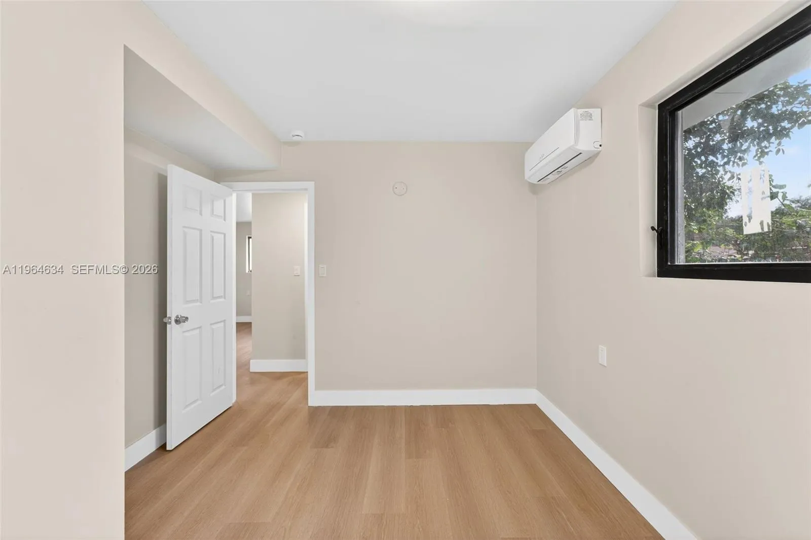 555 Nw 94th St Front, Miami, Florida 33150, Miami, Florida 33150, 2 Bedrooms Bedrooms, ,1 BathroomBathrooms,Residential Lease,For Rent,555 Nw 94th St Front, Miami, Florida 33150,A11964634