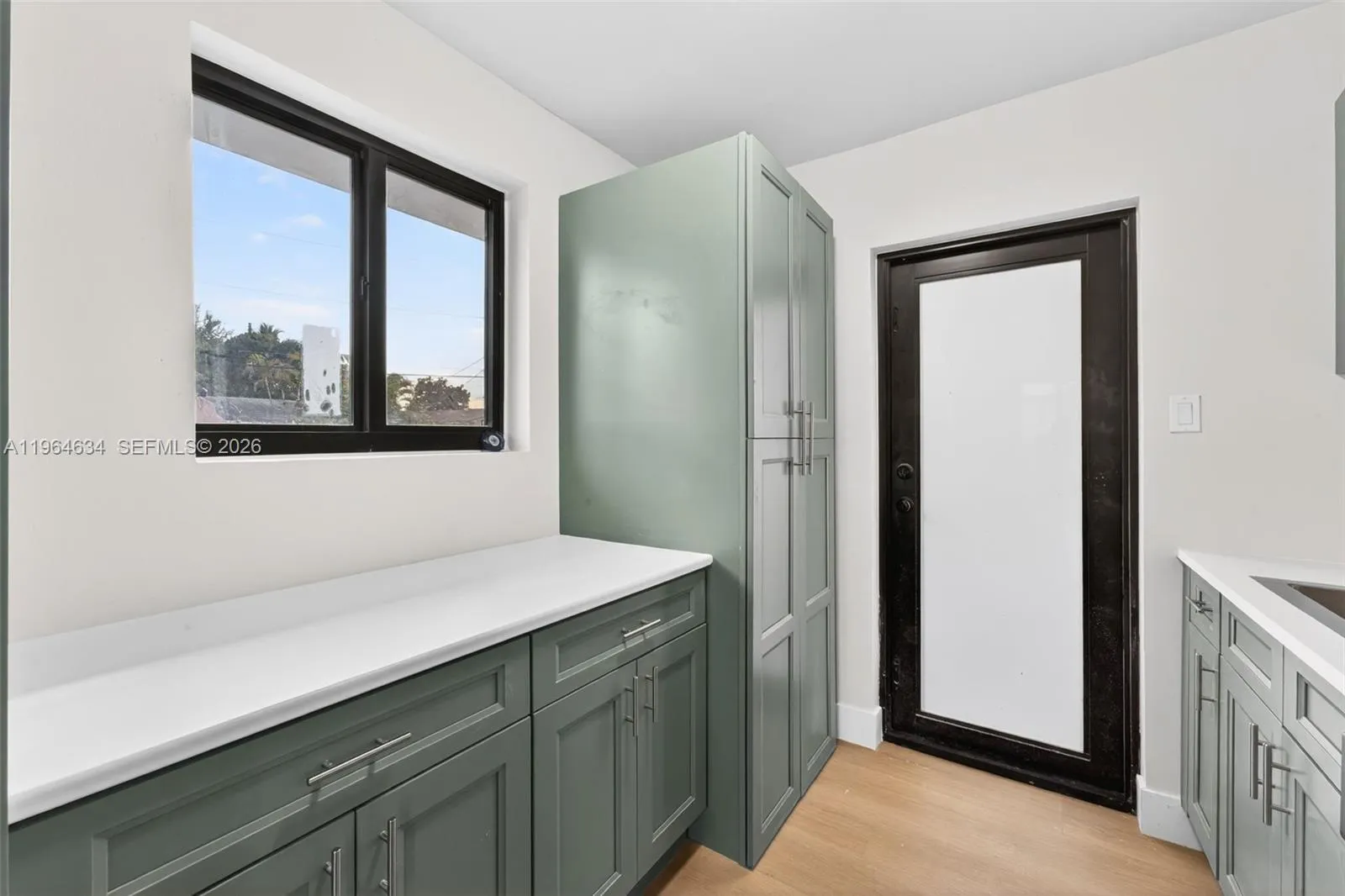 555 Nw 94th St Front, Miami, Florida 33150, Miami, Florida 33150, 2 Bedrooms Bedrooms, ,1 BathroomBathrooms,Residential Lease,For Rent,555 Nw 94th St Front, Miami, Florida 33150,A11964634