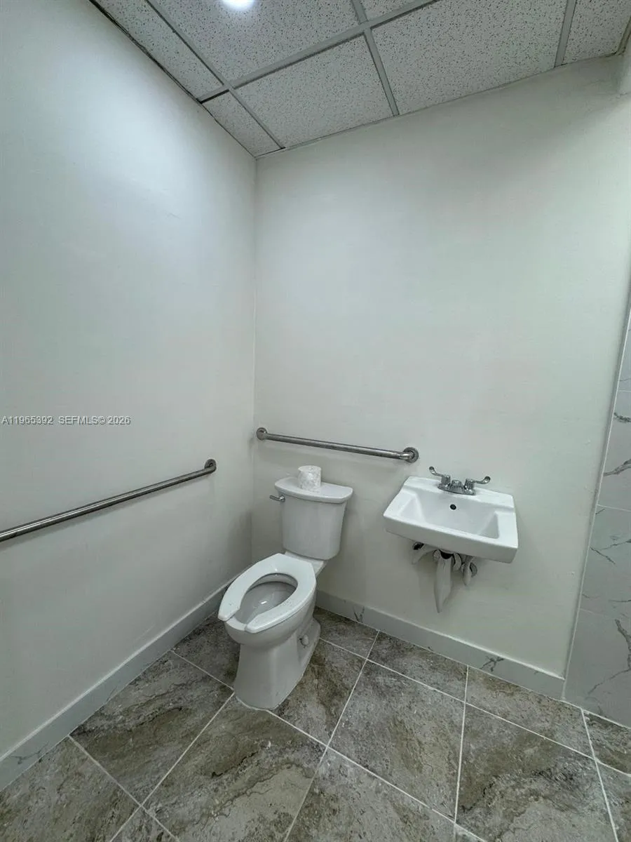 4201 Palm Ave, Hialeah, Florida 33012, Hialeah, Florida 33012, ,Commercial Lease,For Rent,4201 Palm Ave, Hialeah, Florida 33012,A11965392