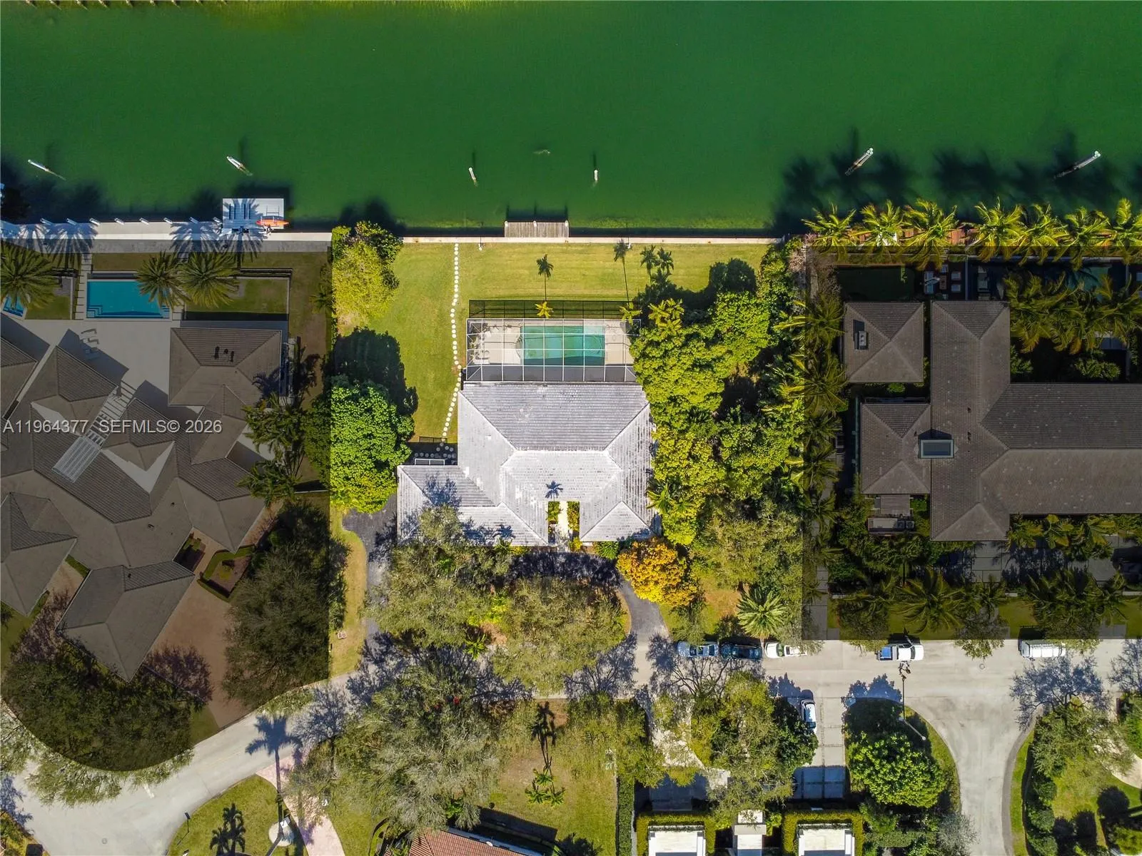 Next door neighbor to the right is on the market for $47 million