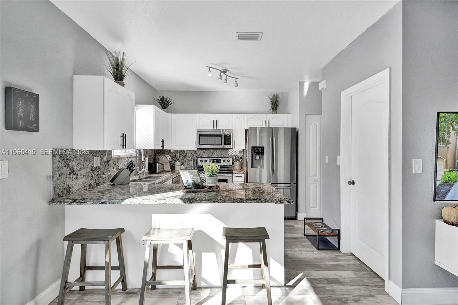 8518 Sw 214th Ln, Cutler Bay, Florida 33189, Cutler Bay, Florida 33189, 3 Bedrooms Bedrooms, ,2 BathroomsBathrooms,Residential Lease,For Rent,8518 Sw 214th Ln, Cutler Bay, Florida 33189,A11965415