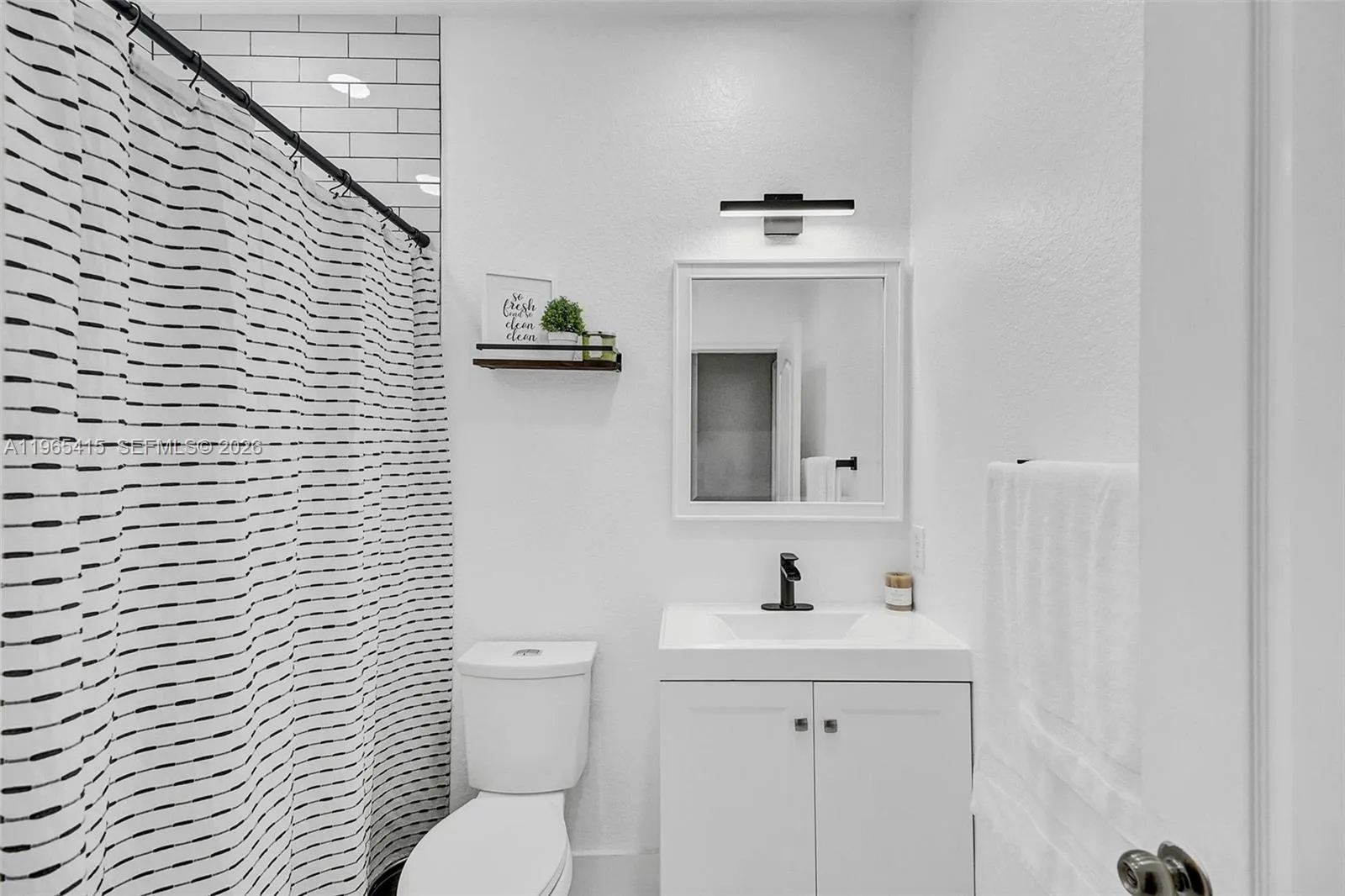 8518 Sw 214th Ln, Cutler Bay, Florida 33189, Cutler Bay, Florida 33189, 3 Bedrooms Bedrooms, ,2 BathroomsBathrooms,Residential Lease,For Rent,8518 Sw 214th Ln, Cutler Bay, Florida 33189,A11965415