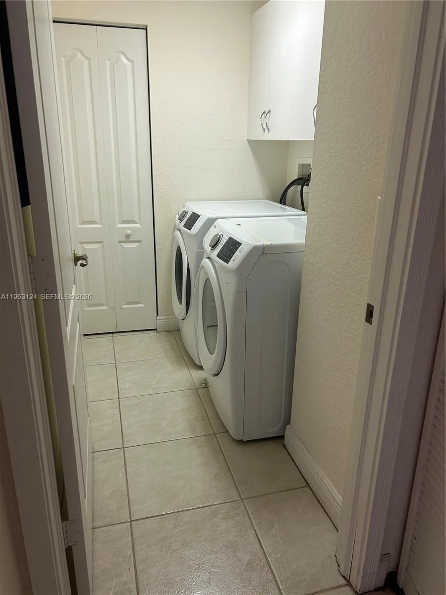 10700 Nw 66th St 109, Doral, Florida 33178, Doral, Florida 33178, 3 Bedrooms Bedrooms, ,2 BathroomsBathrooms,Residential Lease,For Rent,10700 Nw 66th St 109, Doral, Florida 33178,A11963124