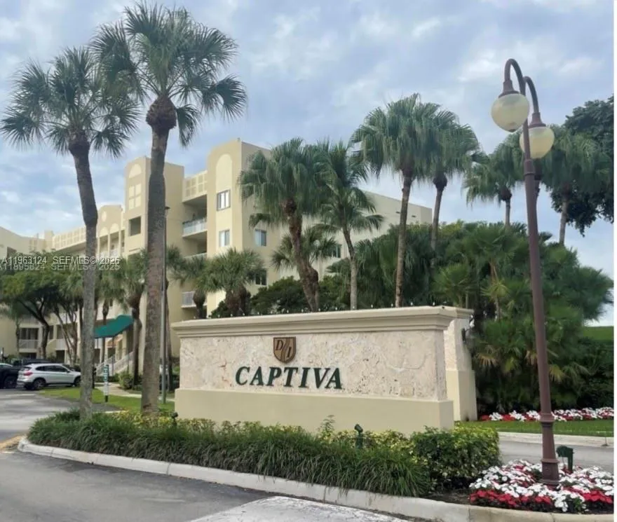 10700 Nw 66th St 109, Doral, Florida 33178, Doral, Florida 33178, 3 Bedrooms Bedrooms, ,2 BathroomsBathrooms,Residential Lease,For Rent,10700 Nw 66th St 109, Doral, Florida 33178,A11963124