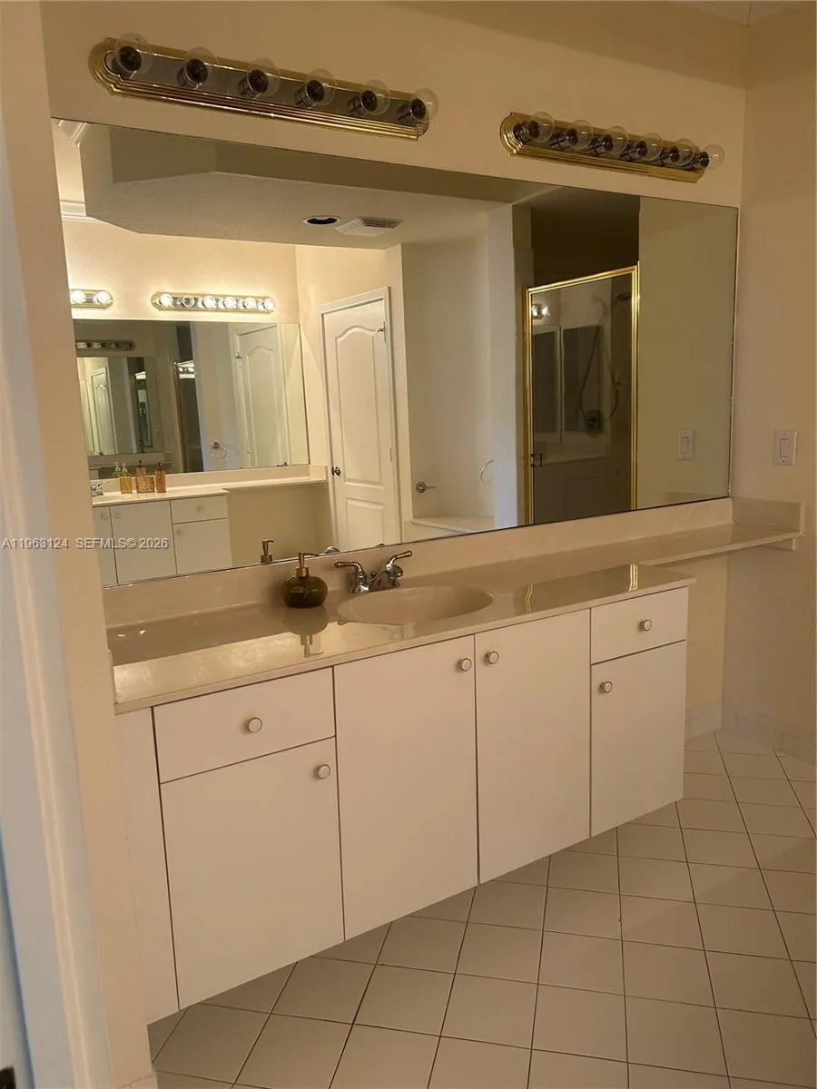 10700 Nw 66th St 109, Doral, Florida 33178, Doral, Florida 33178, 3 Bedrooms Bedrooms, ,2 BathroomsBathrooms,Residential Lease,For Rent,10700 Nw 66th St 109, Doral, Florida 33178,A11963124