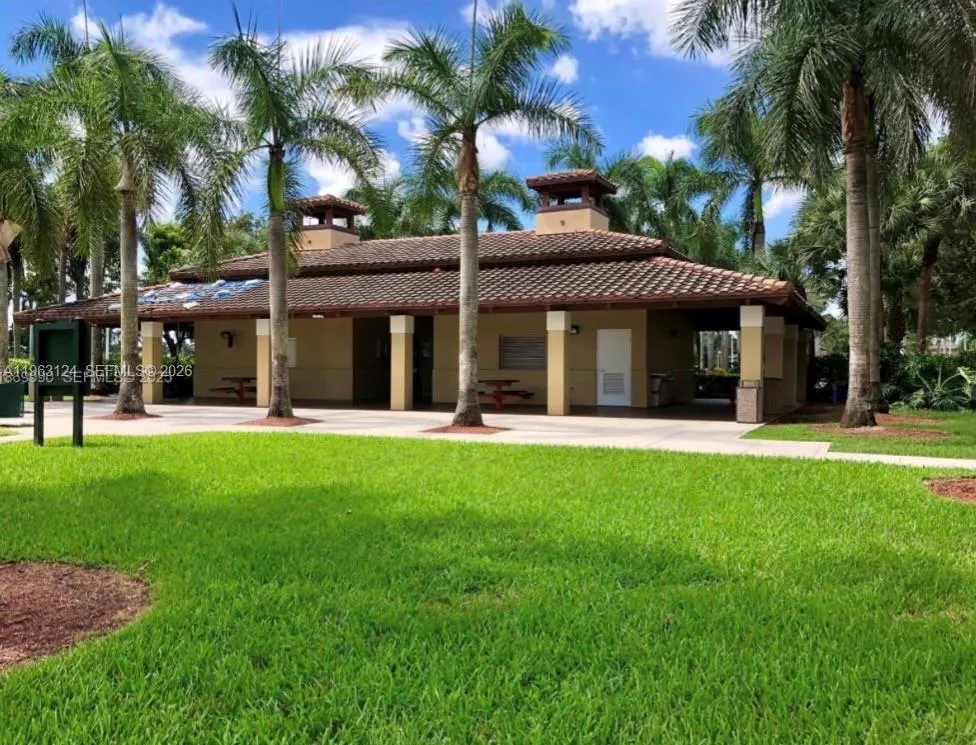 10700 Nw 66th St 109, Doral, Florida 33178, Doral, Florida 33178, 3 Bedrooms Bedrooms, ,2 BathroomsBathrooms,Residential Lease,For Rent,10700 Nw 66th St 109, Doral, Florida 33178,A11963124