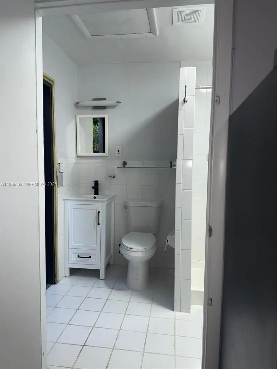 13142 Sw 5th St 0, Miami, Florida 33184, Miami, Florida 33184, 1 Bedroom Bedrooms, ,1 BathroomBathrooms,Residential Lease,For Rent,13142 Sw 5th St 0, Miami, Florida 33184,A11965466