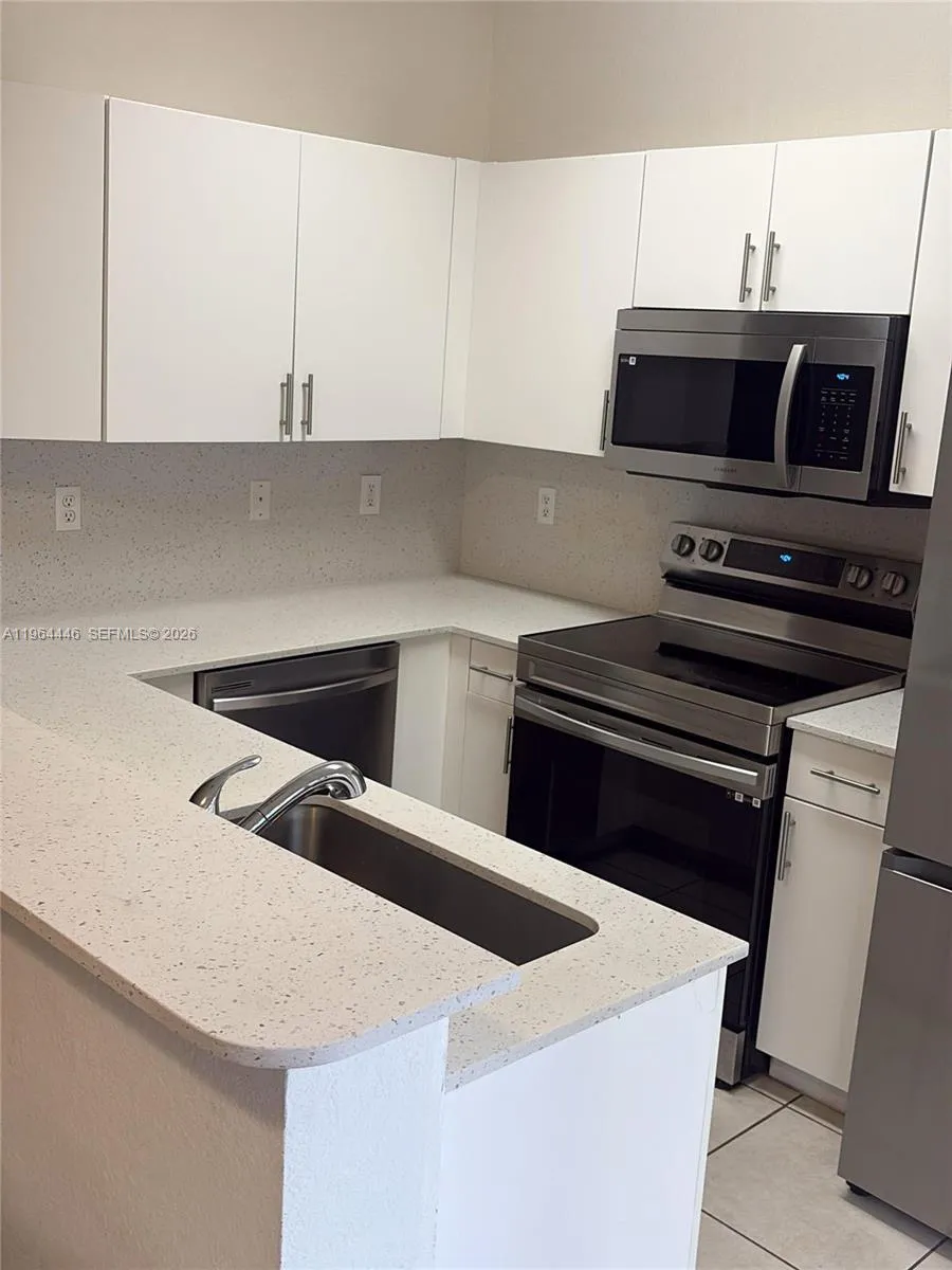 10776 Nw 84th Ln 8-30, Doral, Florida 33178, Doral, Florida 33178, 3 Bedrooms Bedrooms, ,3 BathroomsBathrooms,Residential Lease,For Rent,10776 Nw 84th Ln 8-30, Doral, Florida 33178,A11964446