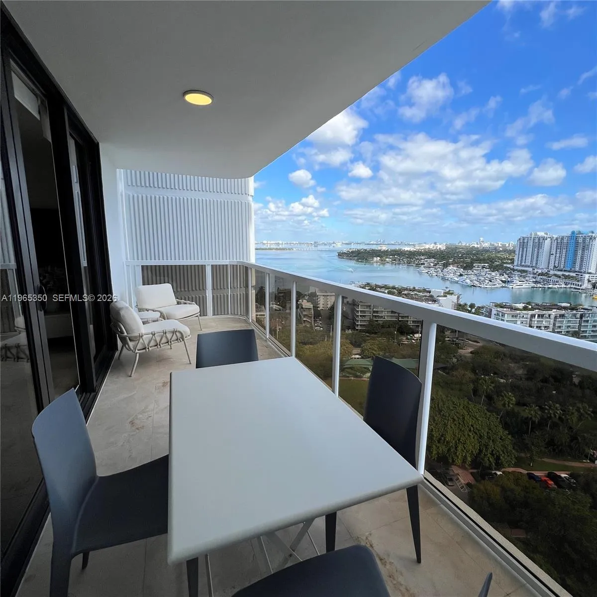 9 Island Ave 2211, Miami Beach, Florida 33139, Miami Beach, Florida 33139, 2 Bedrooms Bedrooms, ,2 BathroomsBathrooms,Residential Lease,For Rent,9 Island Ave 2211, Miami Beach, Florida 33139,A11965350