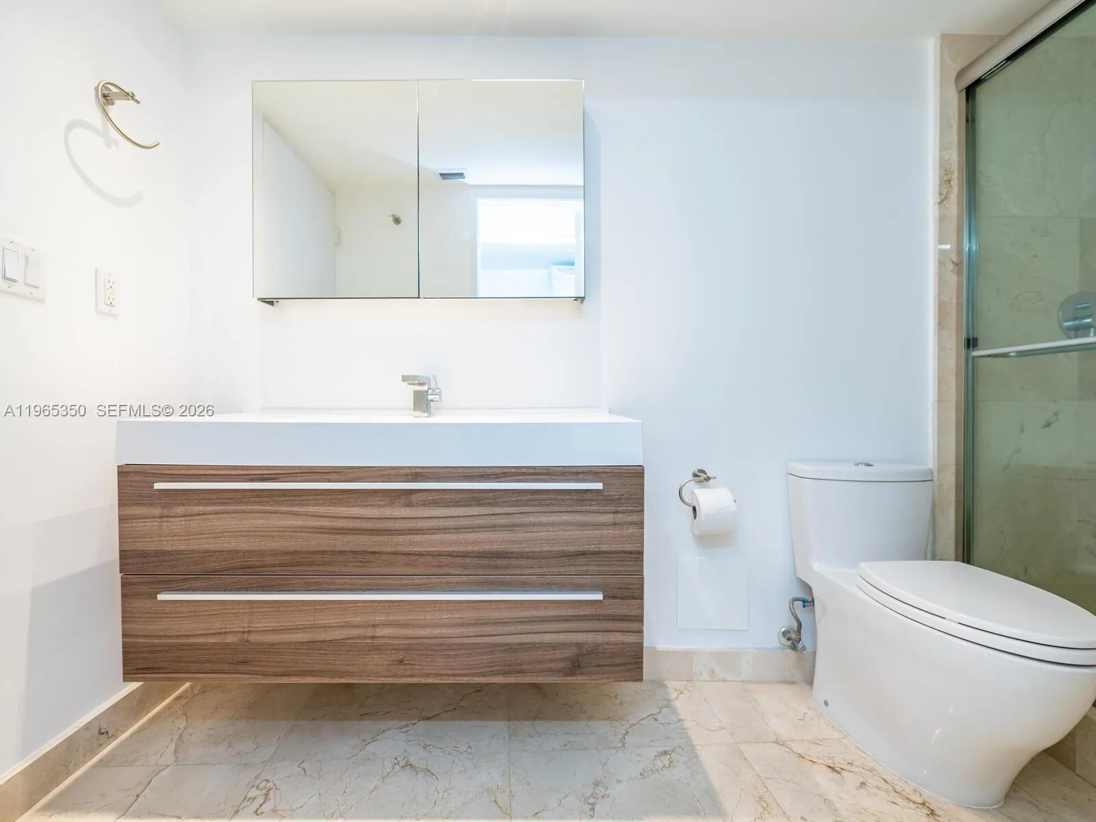 9 Island Ave 2211, Miami Beach, Florida 33139, Miami Beach, Florida 33139, 2 Bedrooms Bedrooms, ,2 BathroomsBathrooms,Residential Lease,For Rent,9 Island Ave 2211, Miami Beach, Florida 33139,A11965350