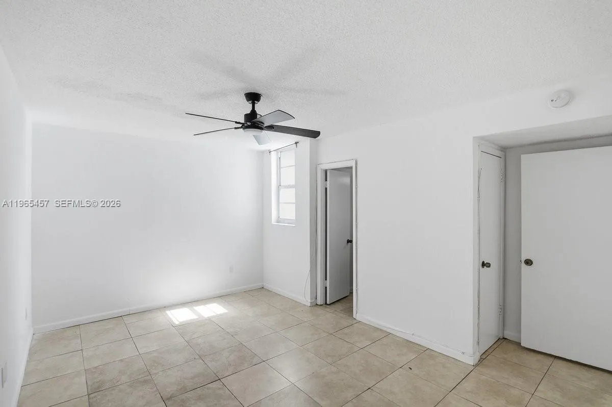5050 Nw 7th St 806, Miami, Florida 33126, Miami, Florida 33126, 2 Bedrooms Bedrooms, ,2 BathroomsBathrooms,Residential,For Sale,5050 Nw 7th St 806, Miami, Florida 33126,A11965457