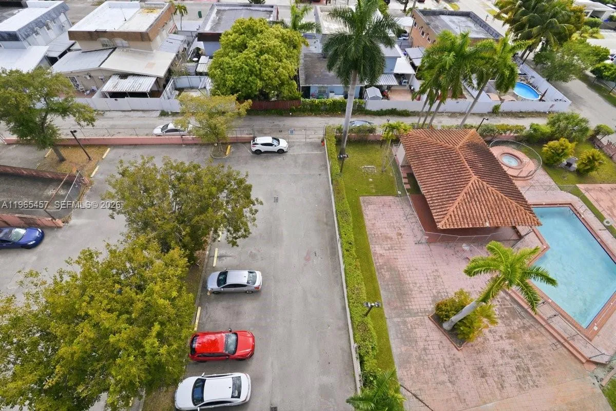 5050 Nw 7th St 806, Miami, Florida 33126, Miami, Florida 33126, 2 Bedrooms Bedrooms, ,2 BathroomsBathrooms,Residential,For Sale,5050 Nw 7th St 806, Miami, Florida 33126,A11965457