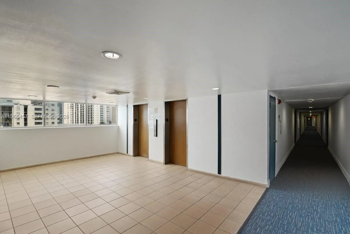 5050 Nw 7th St 806, Miami, Florida 33126, Miami, Florida 33126, 2 Bedrooms Bedrooms, ,2 BathroomsBathrooms,Residential,For Sale,5050 Nw 7th St 806, Miami, Florida 33126,A11965457