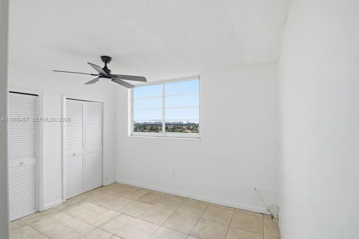 5050 Nw 7th St 806, Miami, Florida 33126, Miami, Florida 33126, 2 Bedrooms Bedrooms, ,2 BathroomsBathrooms,Residential,For Sale,5050 Nw 7th St 806, Miami, Florida 33126,A11965457