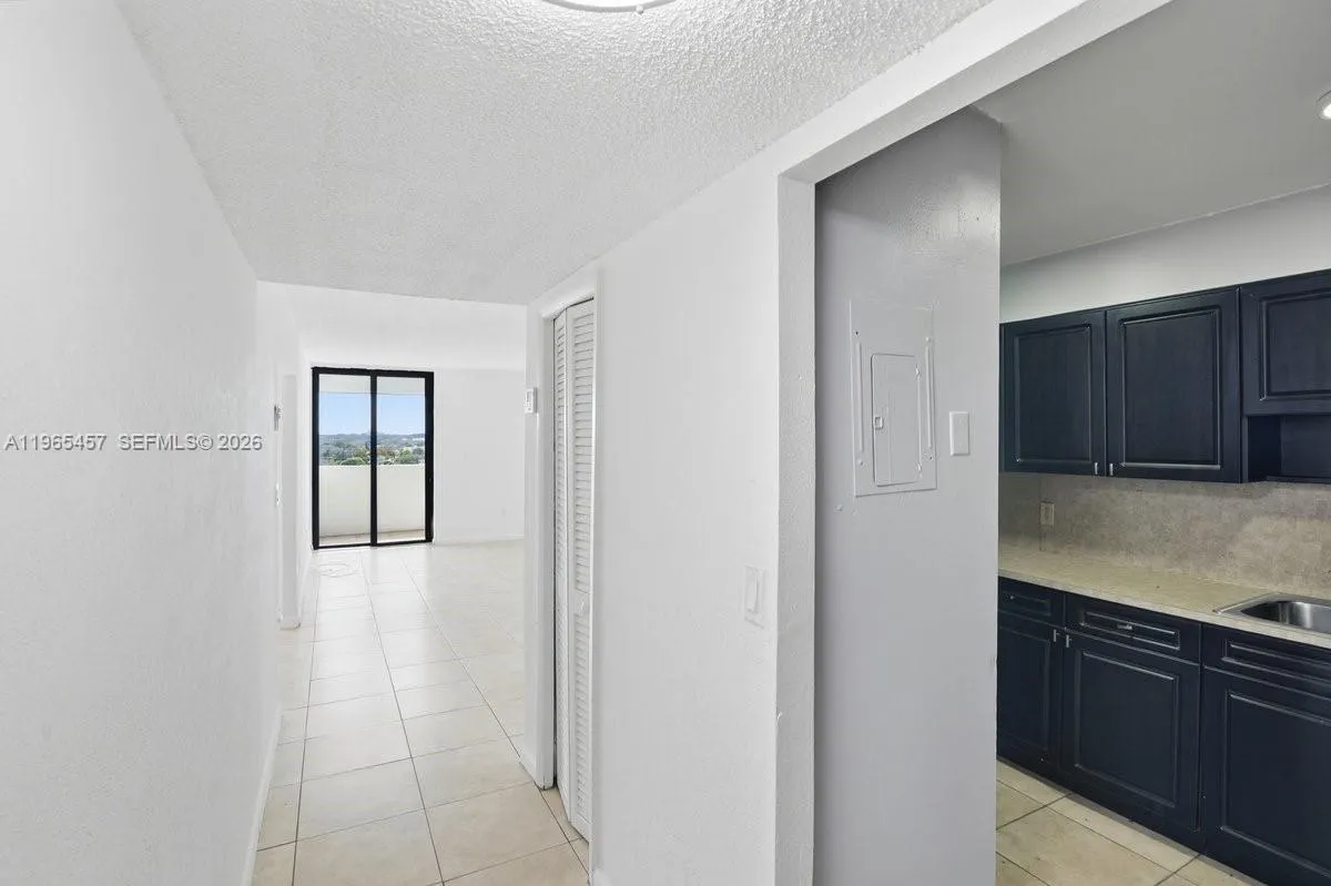 5050 Nw 7th St 806, Miami, Florida 33126, Miami, Florida 33126, 2 Bedrooms Bedrooms, ,2 BathroomsBathrooms,Residential,For Sale,5050 Nw 7th St 806, Miami, Florida 33126,A11965457