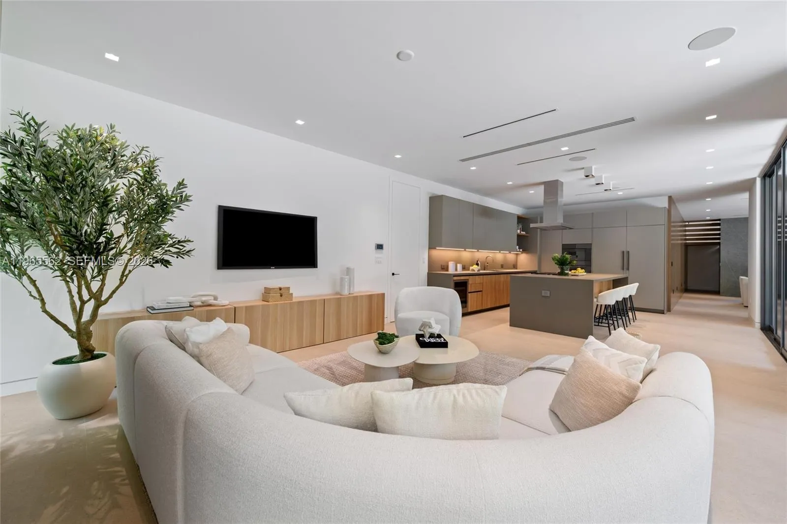 215 S Shore Dr, Miami, Florida 33133, Miami, Florida 33133, 6 Bedrooms Bedrooms, ,6 BathroomsBathrooms,Residential,For Sale,215 S Shore Dr, Miami, Florida 33133,A11965562