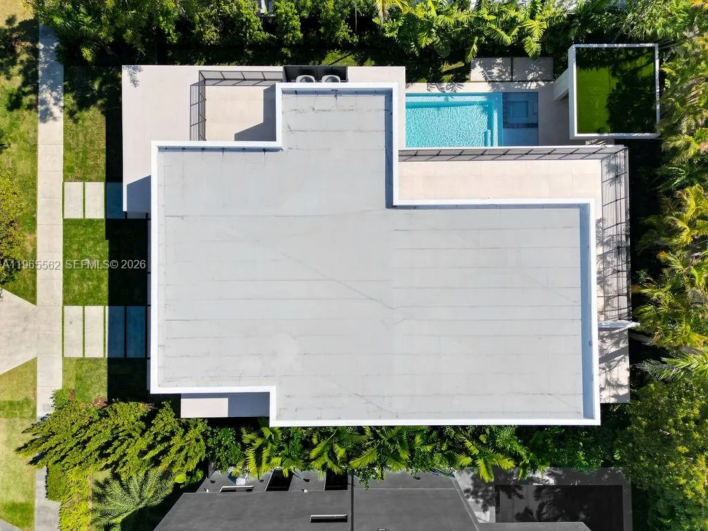 215 S Shore Dr, Miami, Florida 33133, Miami, Florida 33133, 6 Bedrooms Bedrooms, ,6 BathroomsBathrooms,Residential,For Sale,215 S Shore Dr, Miami, Florida 33133,A11965562