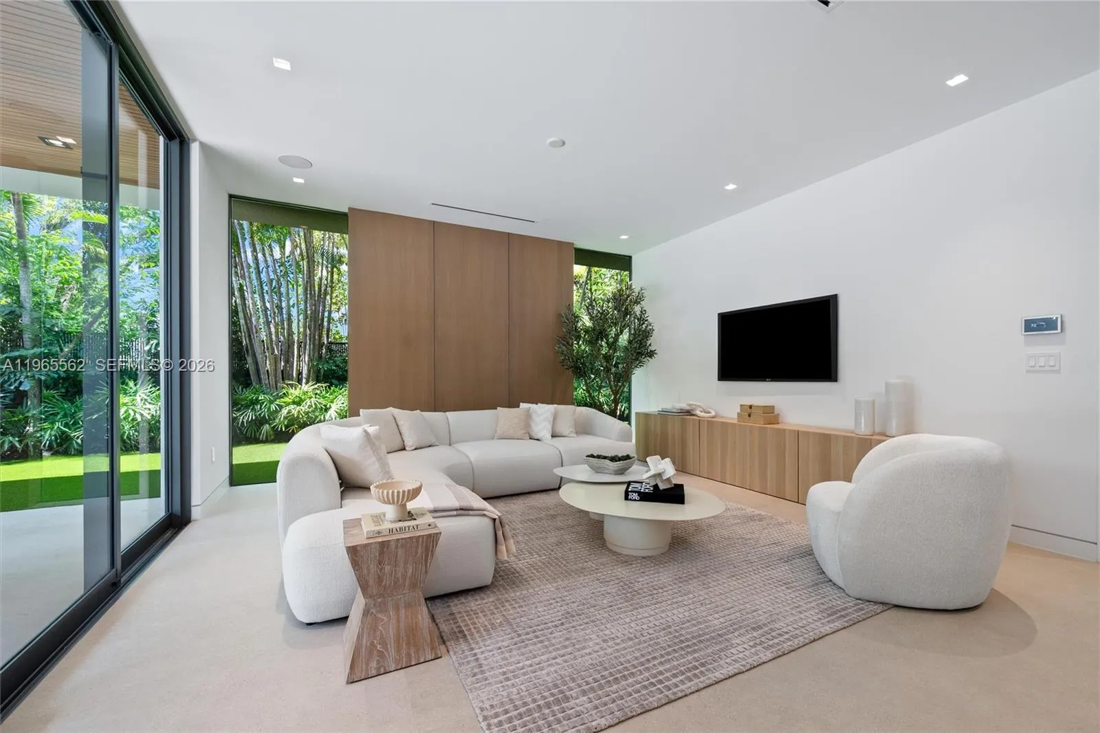 215 S Shore Dr, Miami, Florida 33133, Miami, Florida 33133, 6 Bedrooms Bedrooms, ,6 BathroomsBathrooms,Residential,For Sale,215 S Shore Dr, Miami, Florida 33133,A11965562