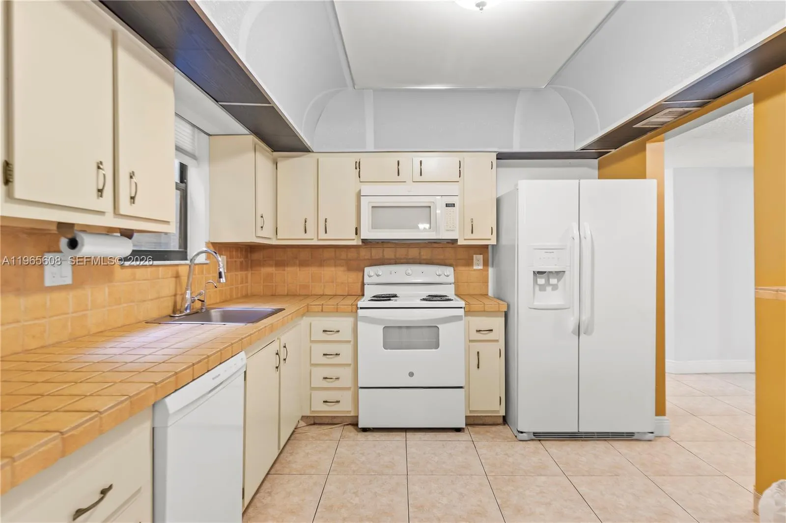 481 Ives Dairy Rd 303-4, Miami, Florida 33179, Miami, Florida 33179, 2 Bedrooms Bedrooms, ,2 BathroomsBathrooms,Residential Lease,For Rent,481 Ives Dairy Rd 303-4, Miami, Florida 33179,A11965608