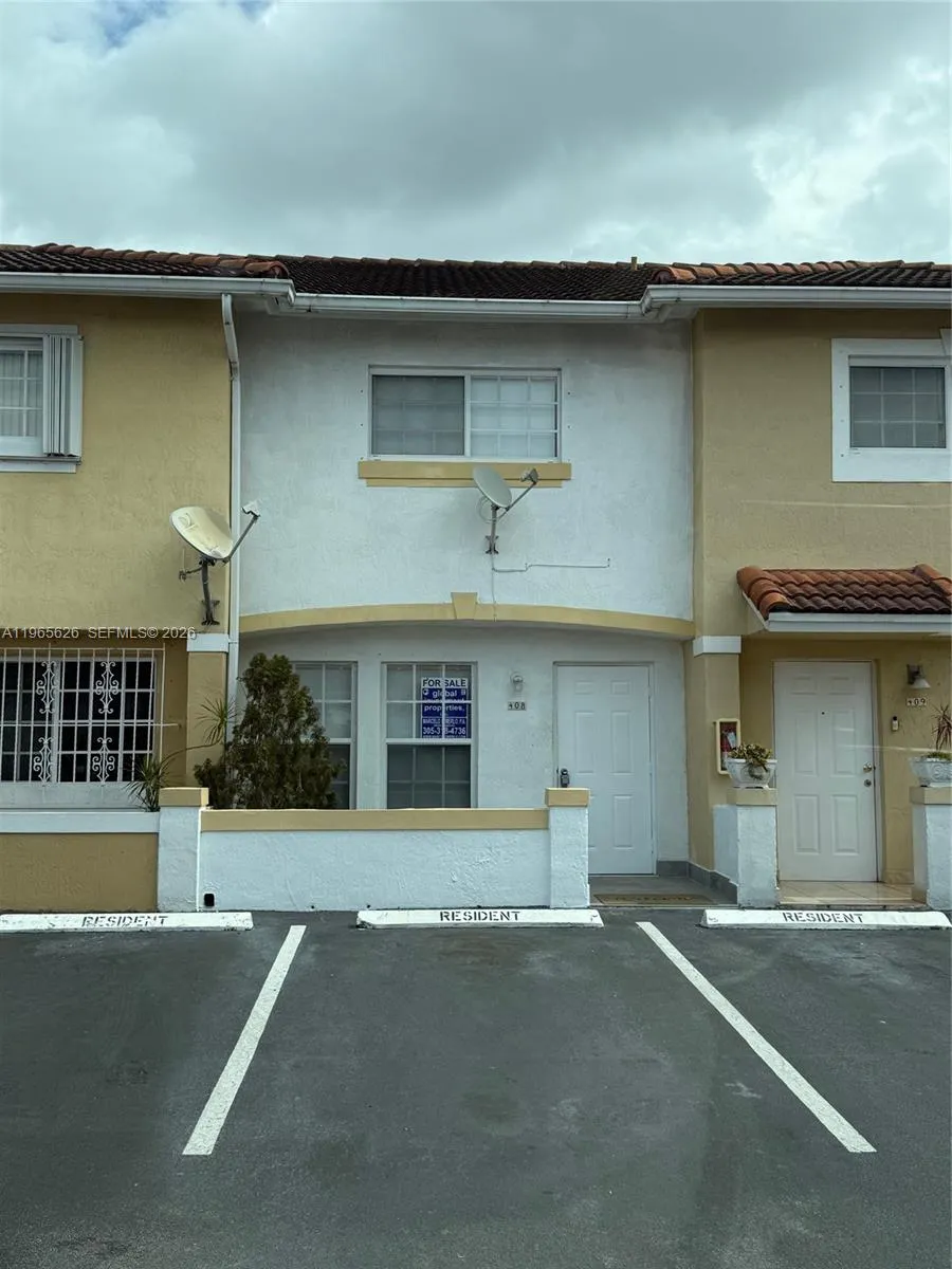 209 Nw 109th Ave 408, Miami, Florida 33172, Miami, Florida 33172, 2 Bedrooms Bedrooms, ,2 BathroomsBathrooms,Residential,For Sale,209 Nw 109th Ave 408, Miami, Florida 33172,A11965626