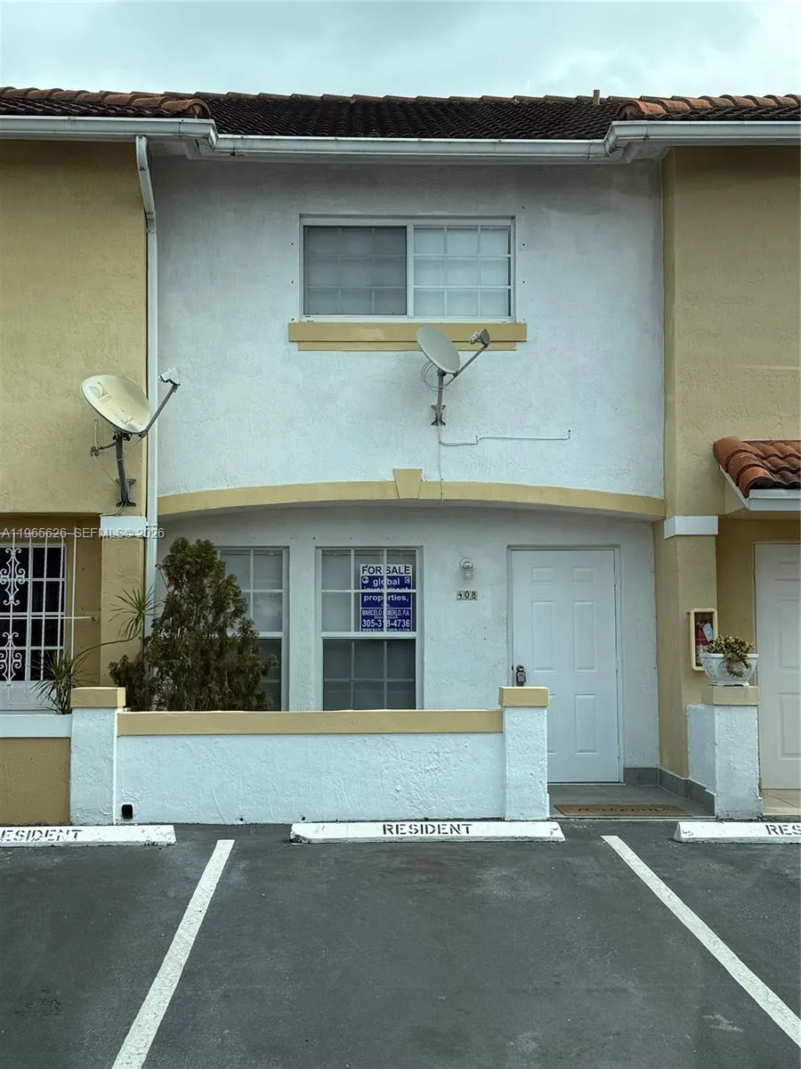 209 Nw 109th Ave 408, Miami, Florida 33172, Miami, Florida 33172, 2 Bedrooms Bedrooms, ,2 BathroomsBathrooms,Residential,For Sale,209 Nw 109th Ave 408, Miami, Florida 33172,A11965626