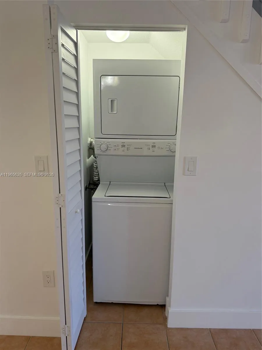 209 Nw 109th Ave 408, Miami, Florida 33172, Miami, Florida 33172, 2 Bedrooms Bedrooms, ,2 BathroomsBathrooms,Residential,For Sale,209 Nw 109th Ave 408, Miami, Florida 33172,A11965626