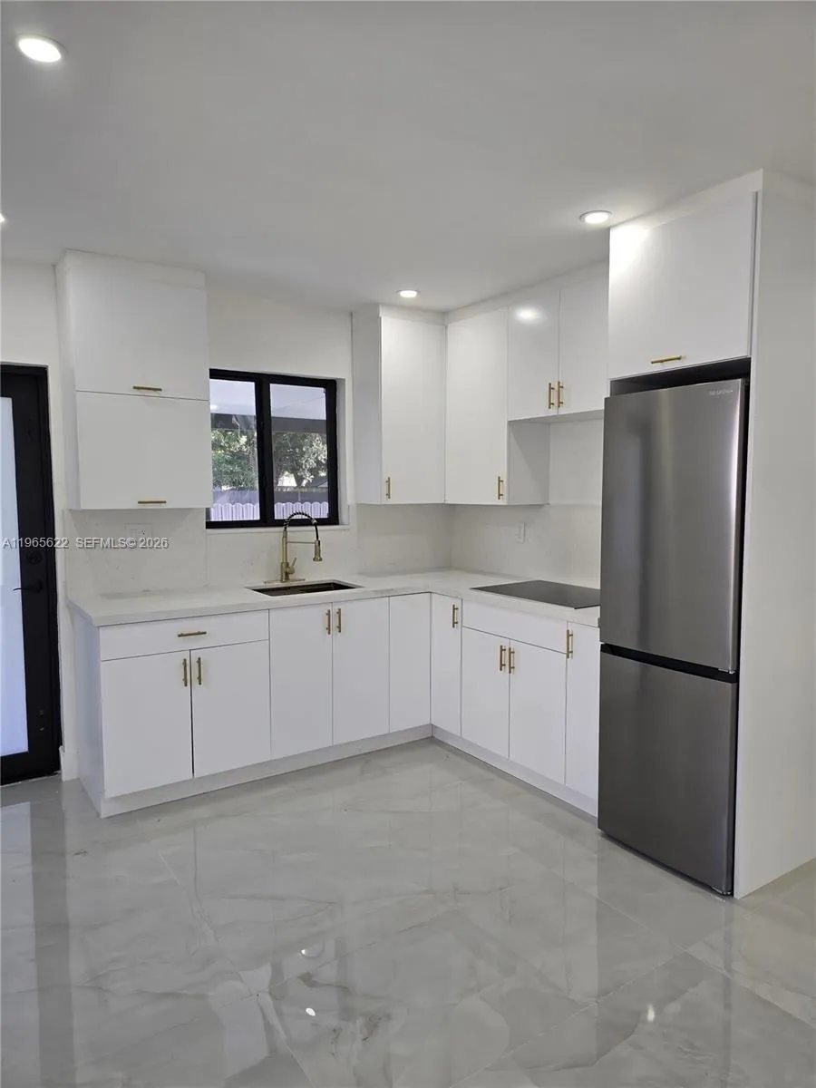 2923 Nw 16th Ave, Miami, Florida 33142, Miami, Florida 33142, 3 Bedrooms Bedrooms, ,2 BathroomsBathrooms,Residential Lease,For Rent,2923 Nw 16th Ave, Miami, Florida 33142,A11965622