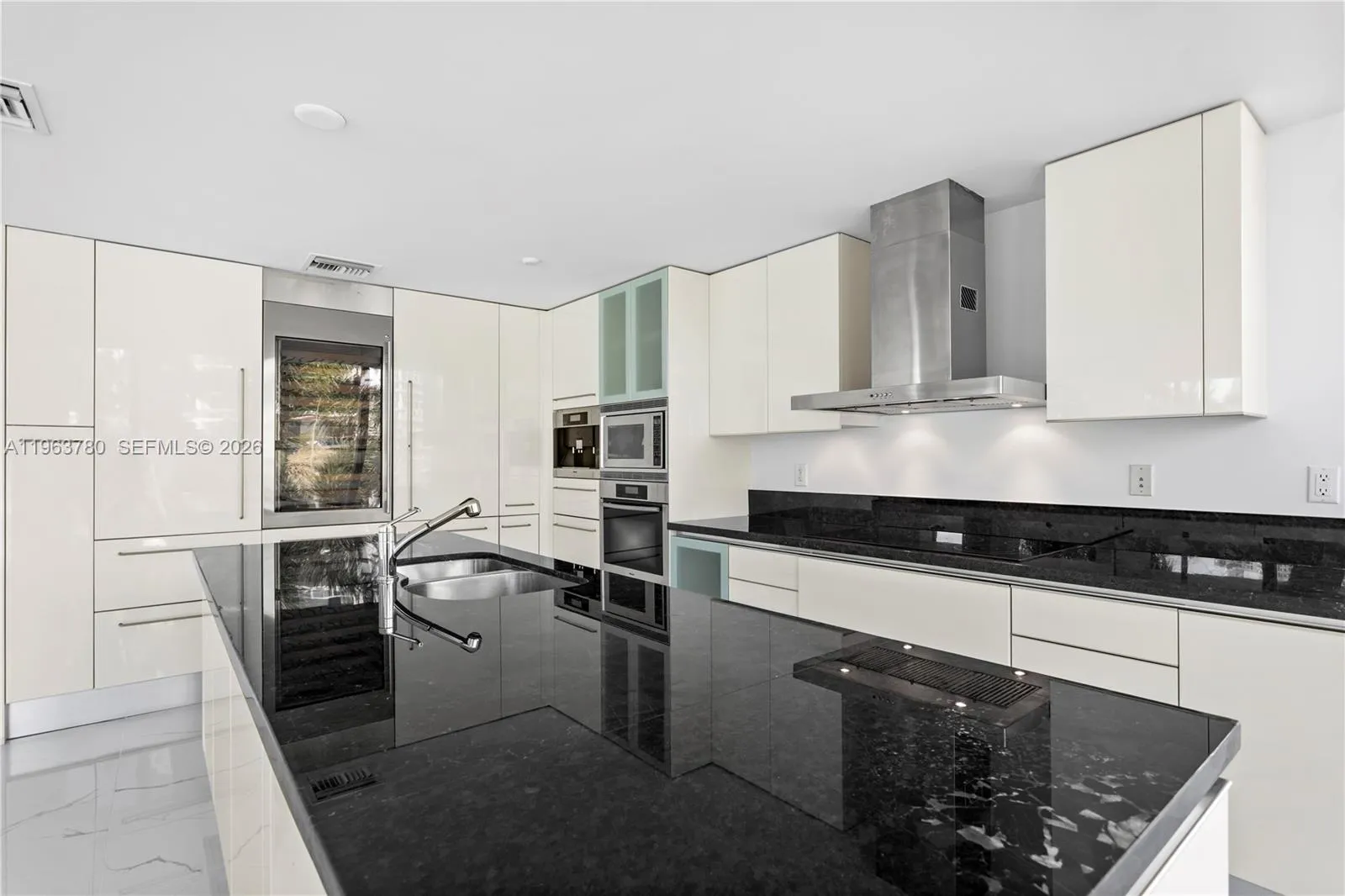 2950 Ne 188th St 349, Aventura, Florida 33180, Aventura, Florida 33180, 4 Bedrooms Bedrooms, ,5 BathroomsBathrooms,Residential,For Sale,2950 Ne 188th St 349, Aventura, Florida 33180,A11963780