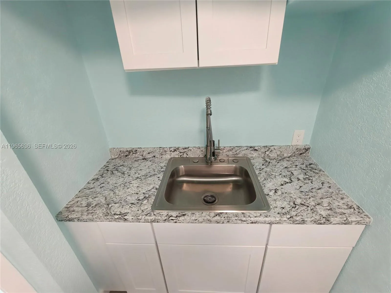 6888 Taft St, Hollywood, Florida 33024, Hollywood, Florida 33024, ,Commercial Lease,For Rent,6888 Taft St, Hollywood, Florida 33024,A11965636