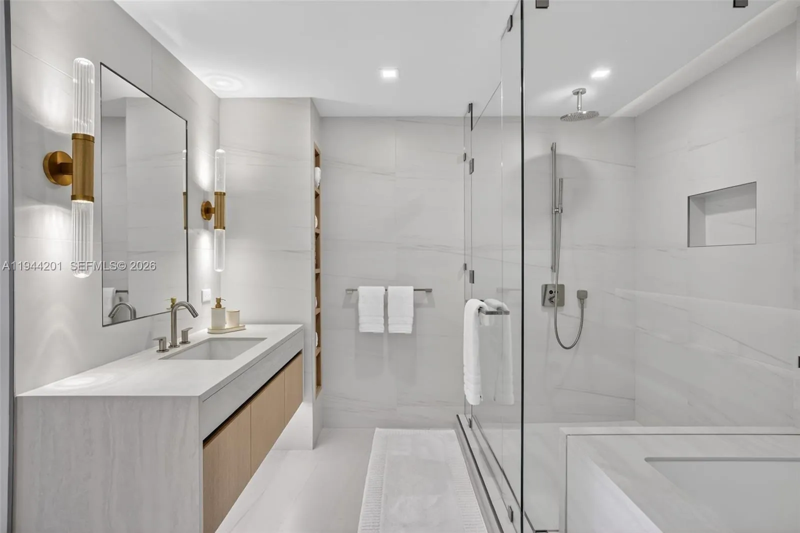 900 N Ocean Blvd 906, Pompano Beach, Florida 33062, Pompano Beach, Florida 33062, 4 Bedrooms Bedrooms, 6 Rooms Rooms,3 BathroomsBathrooms,Residential,For Sale,900 N Ocean Blvd 906, Pompano Beach, Florida 33062,A11944201