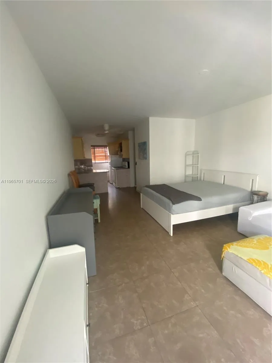 640 Pennsylvania Ave 17, Miami Beach, Florida 3313, Miami Beach, Florida 33139, ,1 BathroomBathrooms,Residential Lease,For Rent,640 Pennsylvania Ave 17, Miami Beach, Florida 3313,A11965701